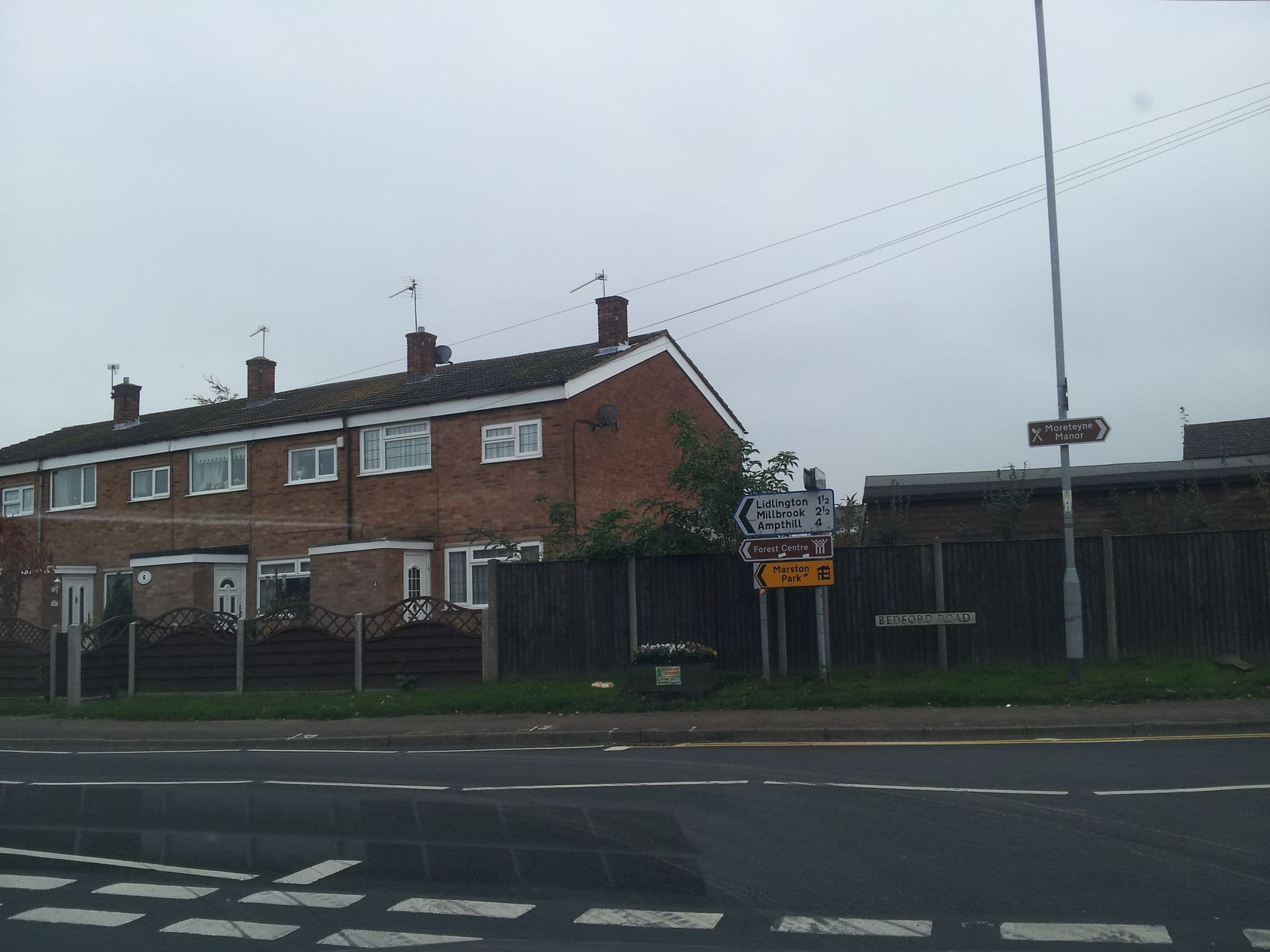 Street view near Travelodge, Marston Moretaine — © adam2 (CC BY-SA · Mapillary)