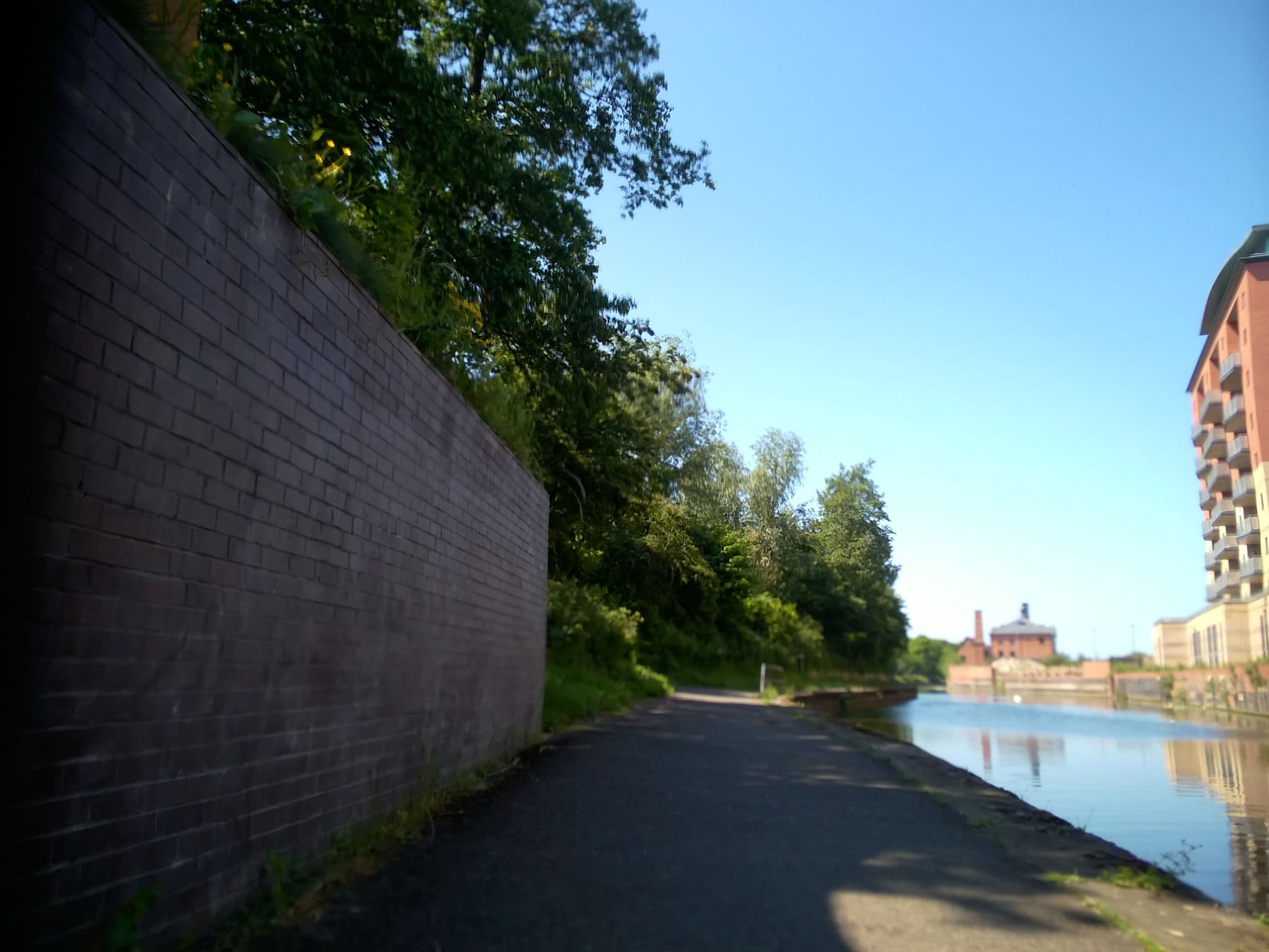 Street view near Quality City Apartments, Leicester — © toby (CC BY-SA · Mapillary)