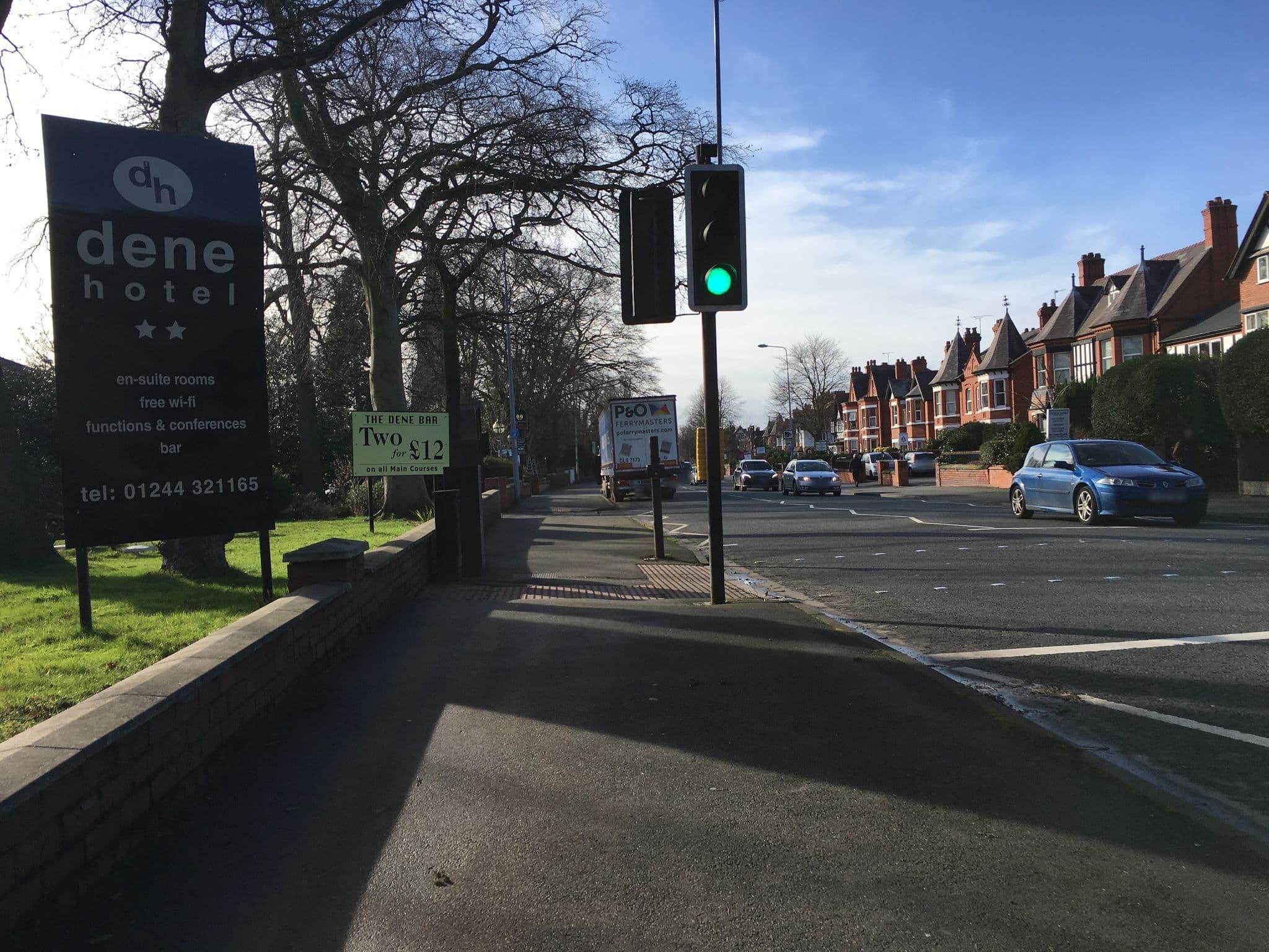 Street view near Dene Hotel Chester (England), Hoole — © gness (CC BY-SA · Mapillary)
