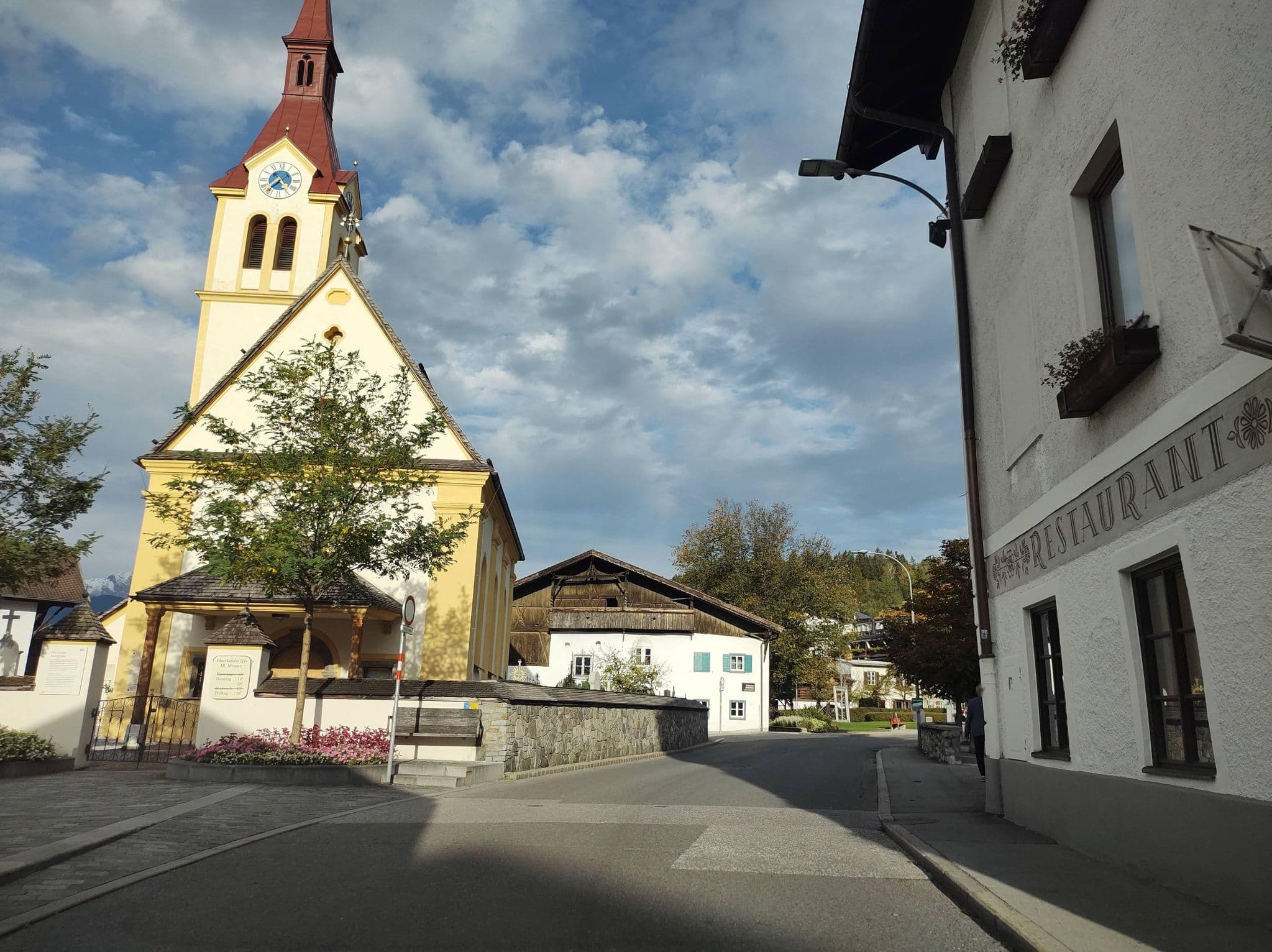 Street view near Hotel Bon Alpina, Igls — © thetornado76 (CC BY-SA · Mapillary)