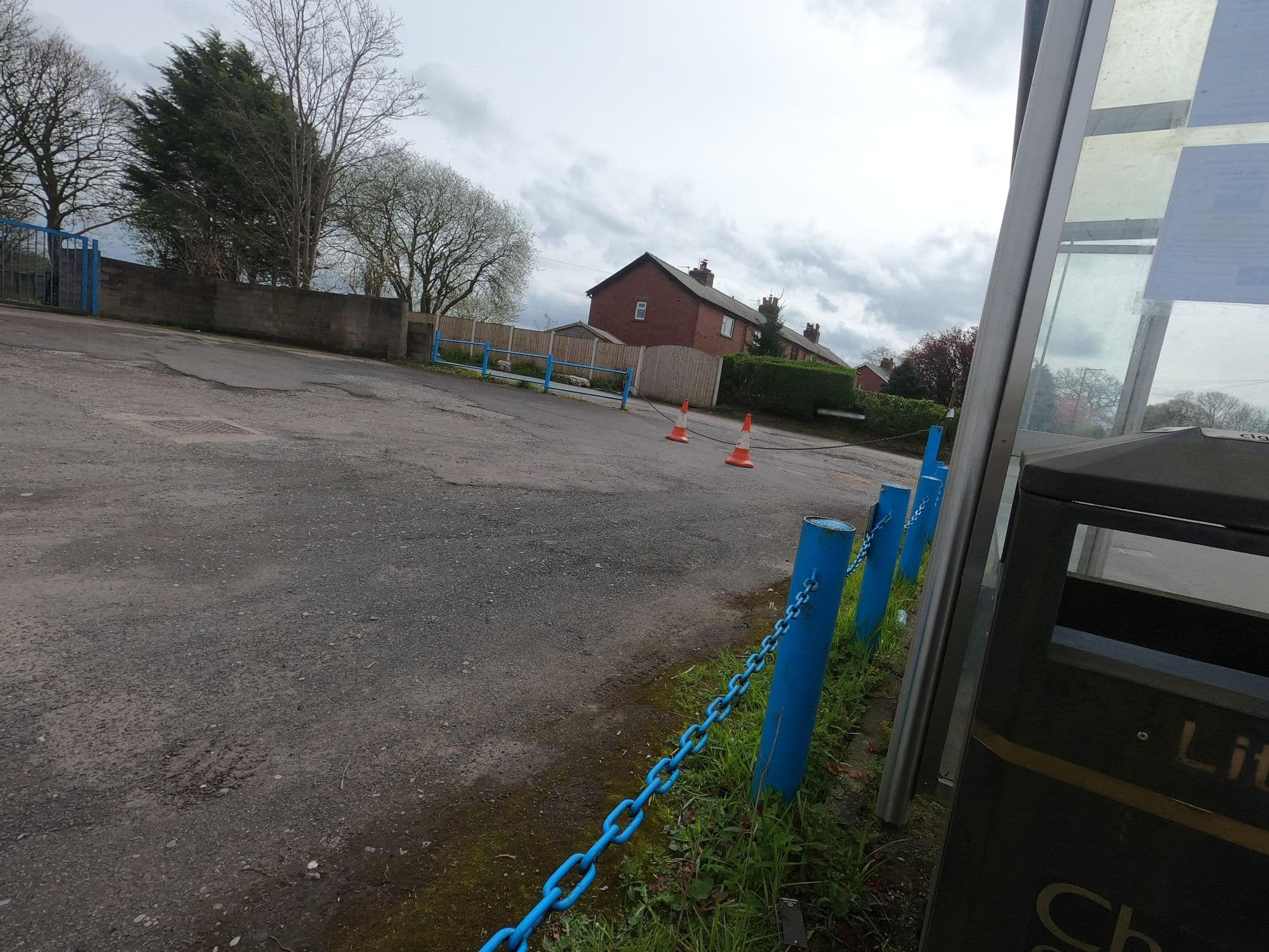 Street view near Oak Tree Hotel, Coppull — © tonys999 (CC BY-SA · Mapillary)