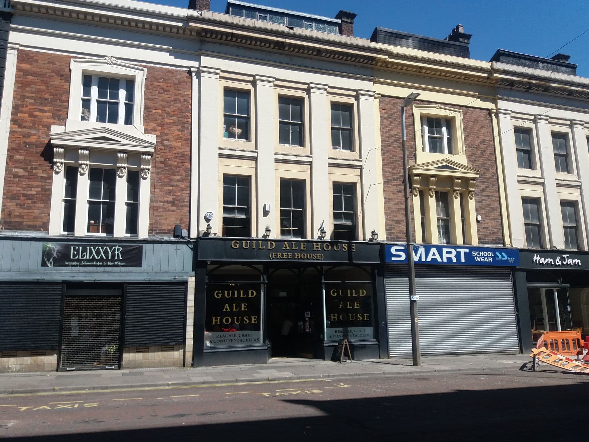Street view near Golden Cross Hotel, Preston — © tonys999 (CC BY-SA · Mapillary)