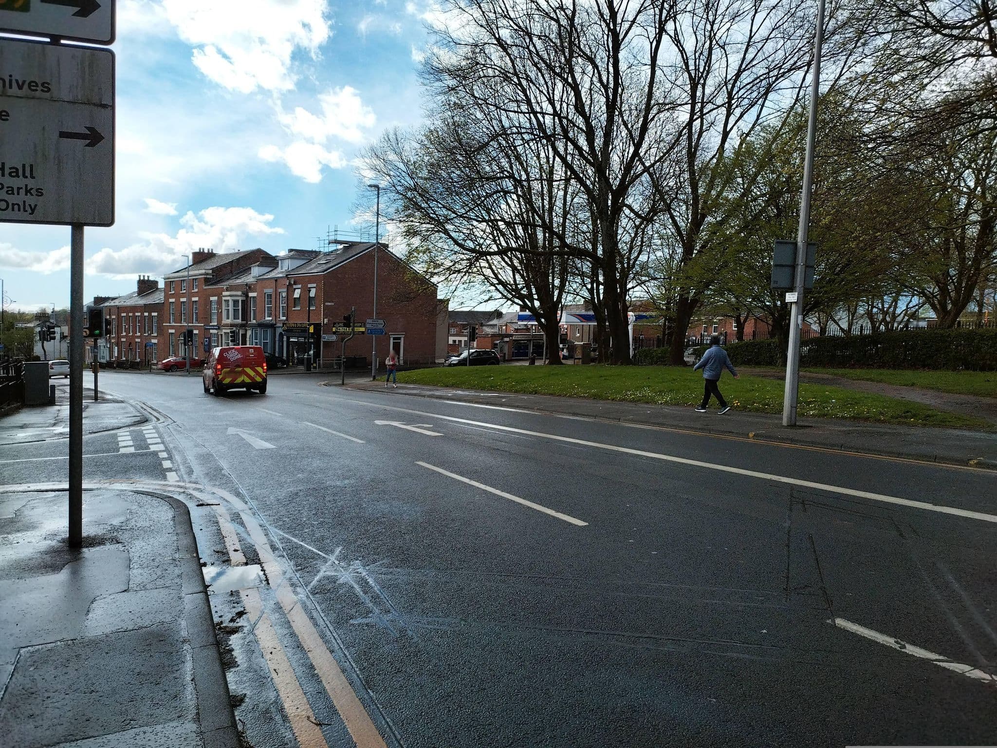 Street view near Alma Hotel, Preston — © tonys999 (CC BY-SA · Mapillary)