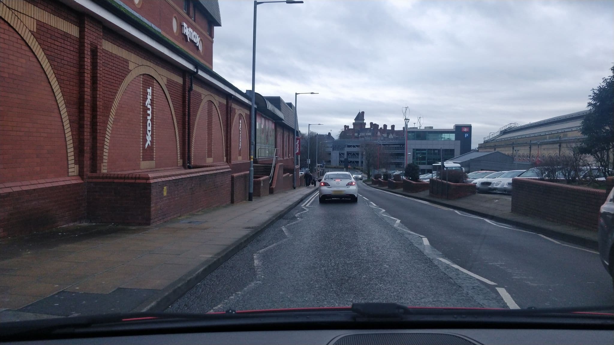 Street view near Railway Hotel, Preston — © davidsong (CC BY-SA · Mapillary)