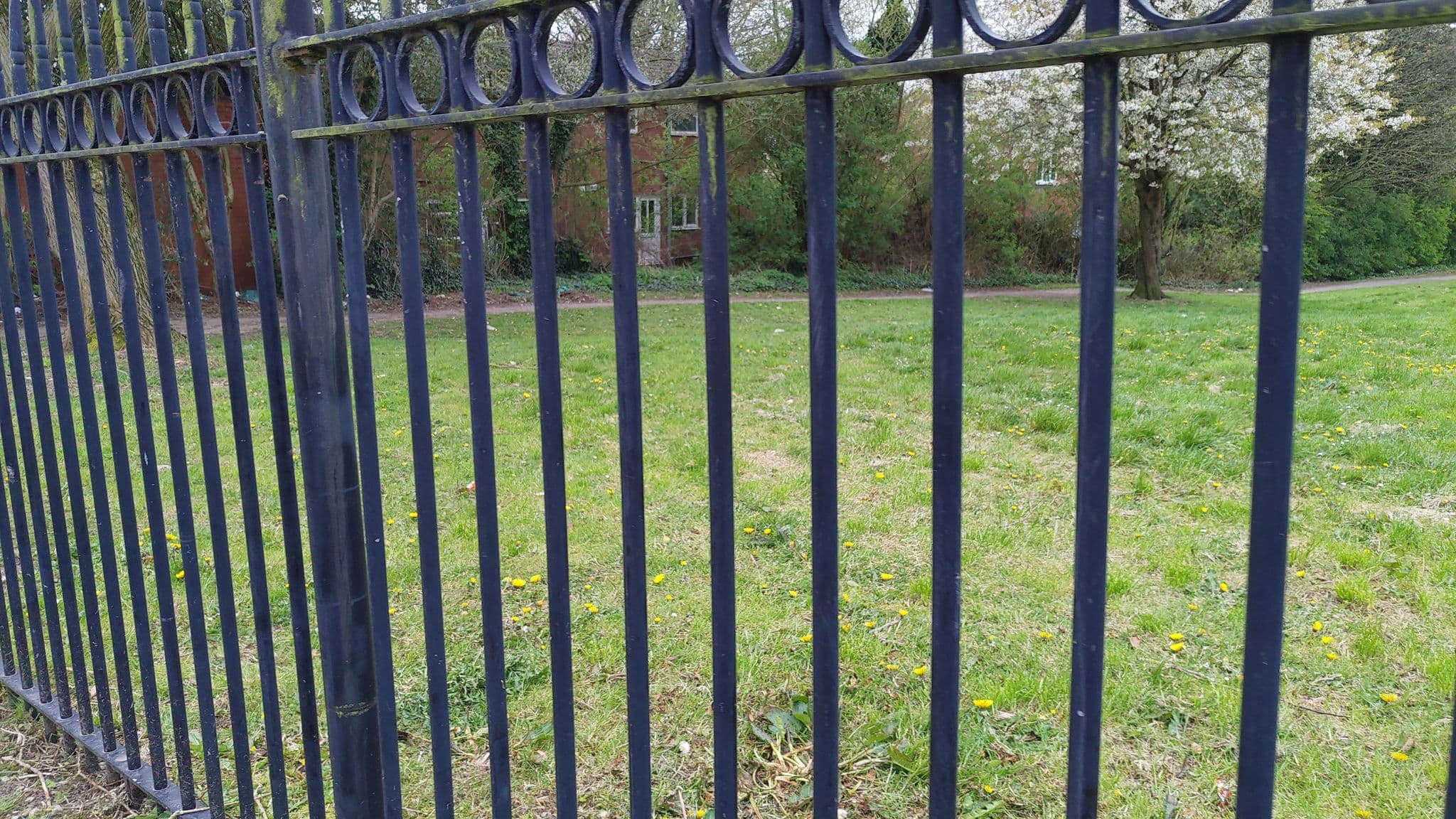 Street view near Oxford Fields, Preston — © tonys999 (CC BY-SA · Mapillary)