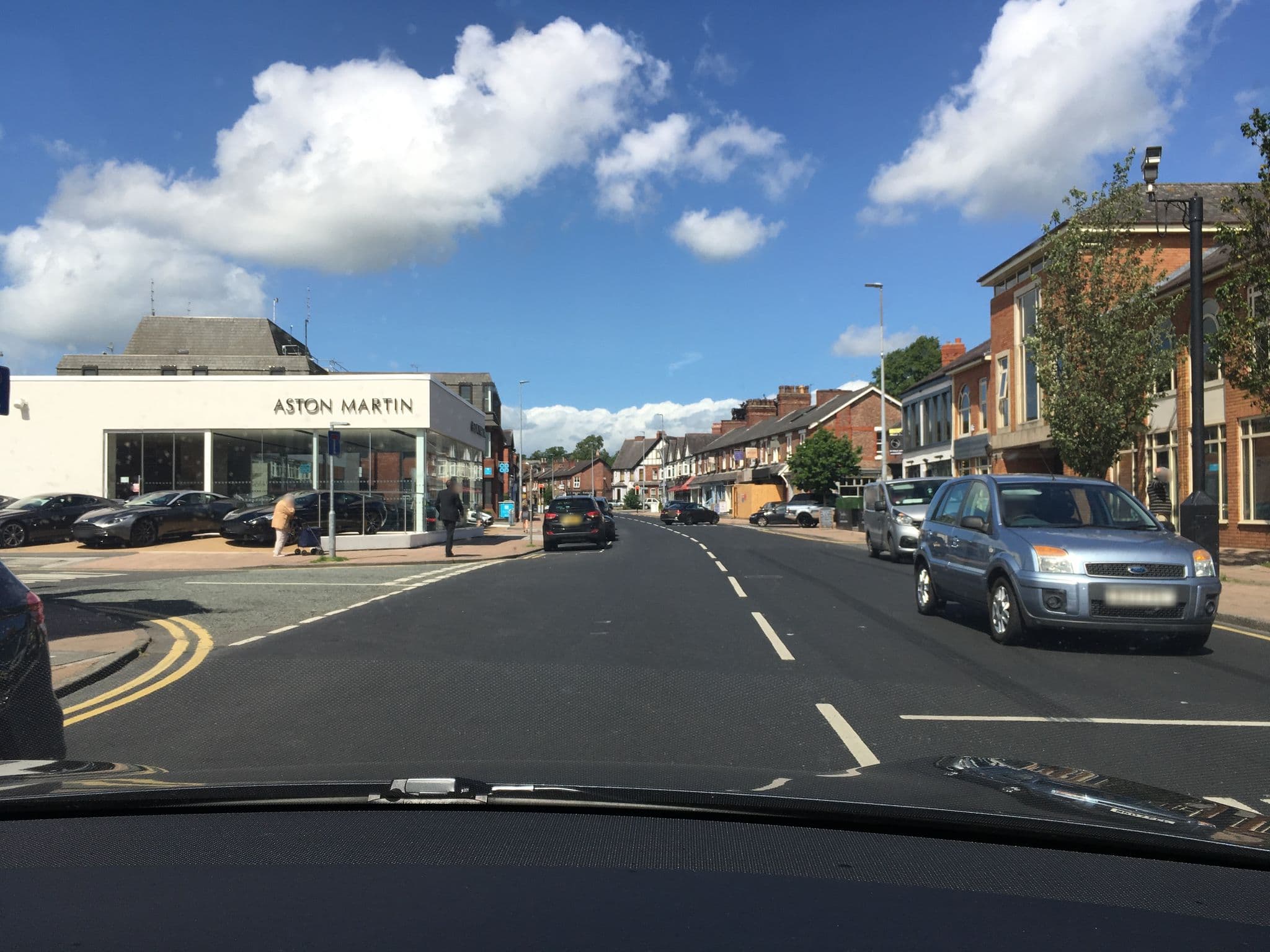 Street view near Unique Holiday Cottages, Wilmslow — © julianlb (CC BY-SA · Mapillary)