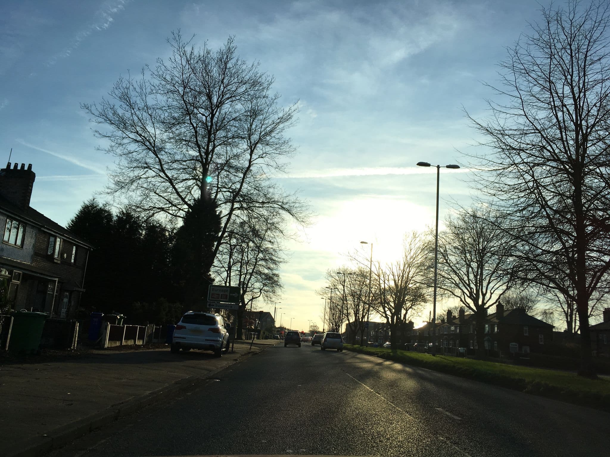 Street view near Mauldeth Hotel Public House, Burnage — © southglos (CC BY-SA · Mapillary)