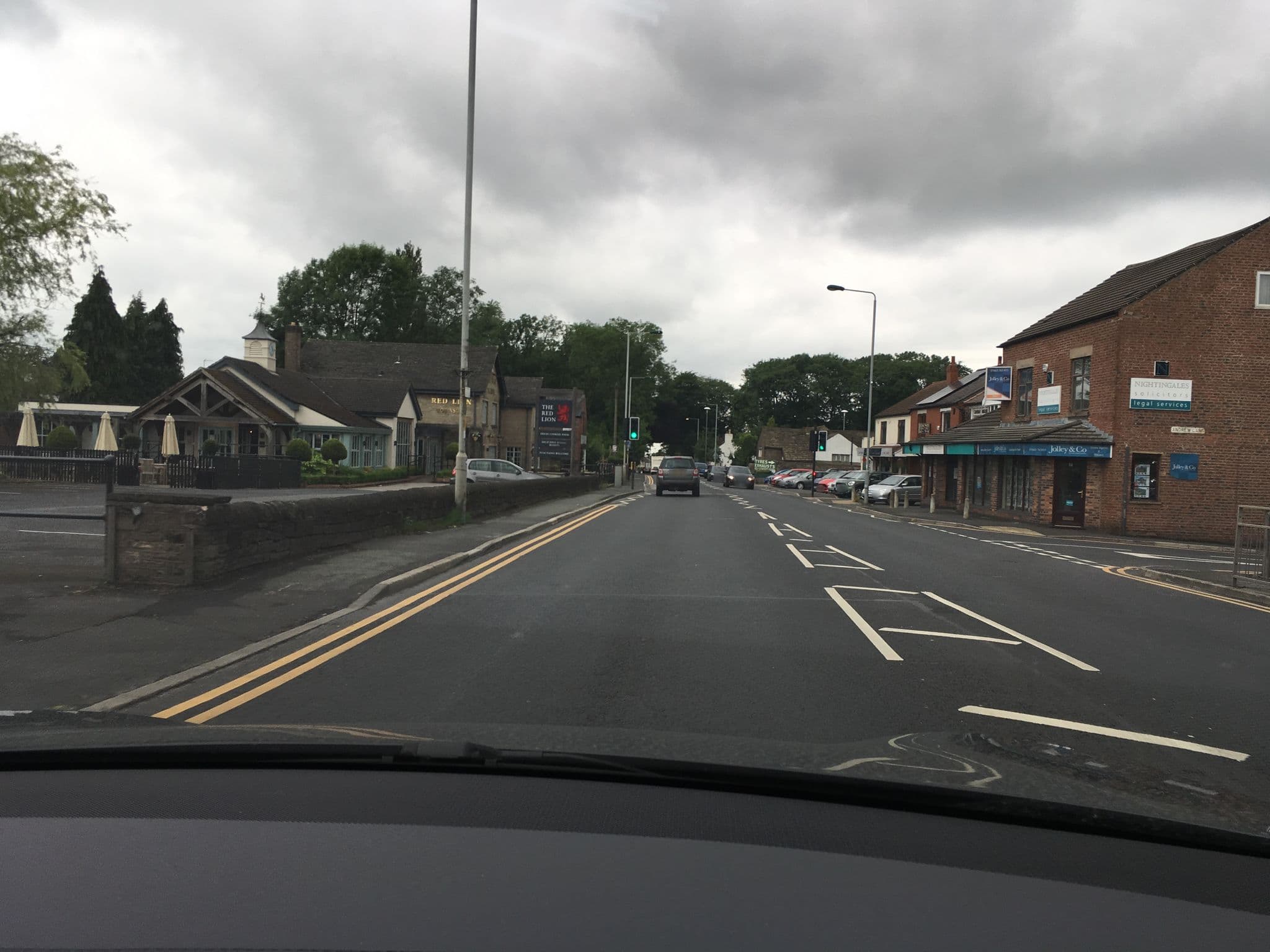 Street view near The Running Pump, Disley — © julianlb (CC BY-SA · Mapillary)