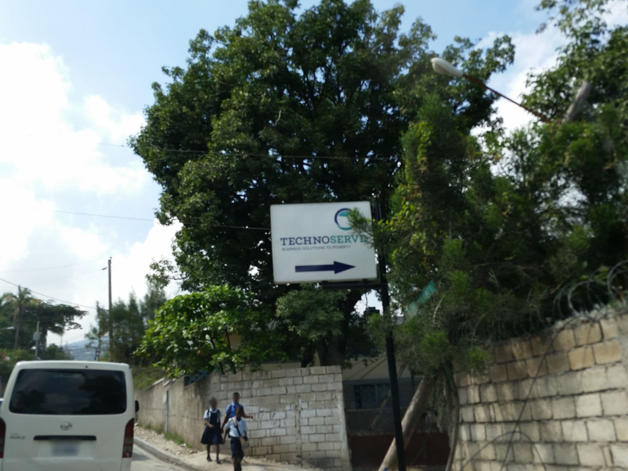 Street view near NDI RESIDENCE, Pétionville — © jaakkoh (CC BY-SA · Mapillary)