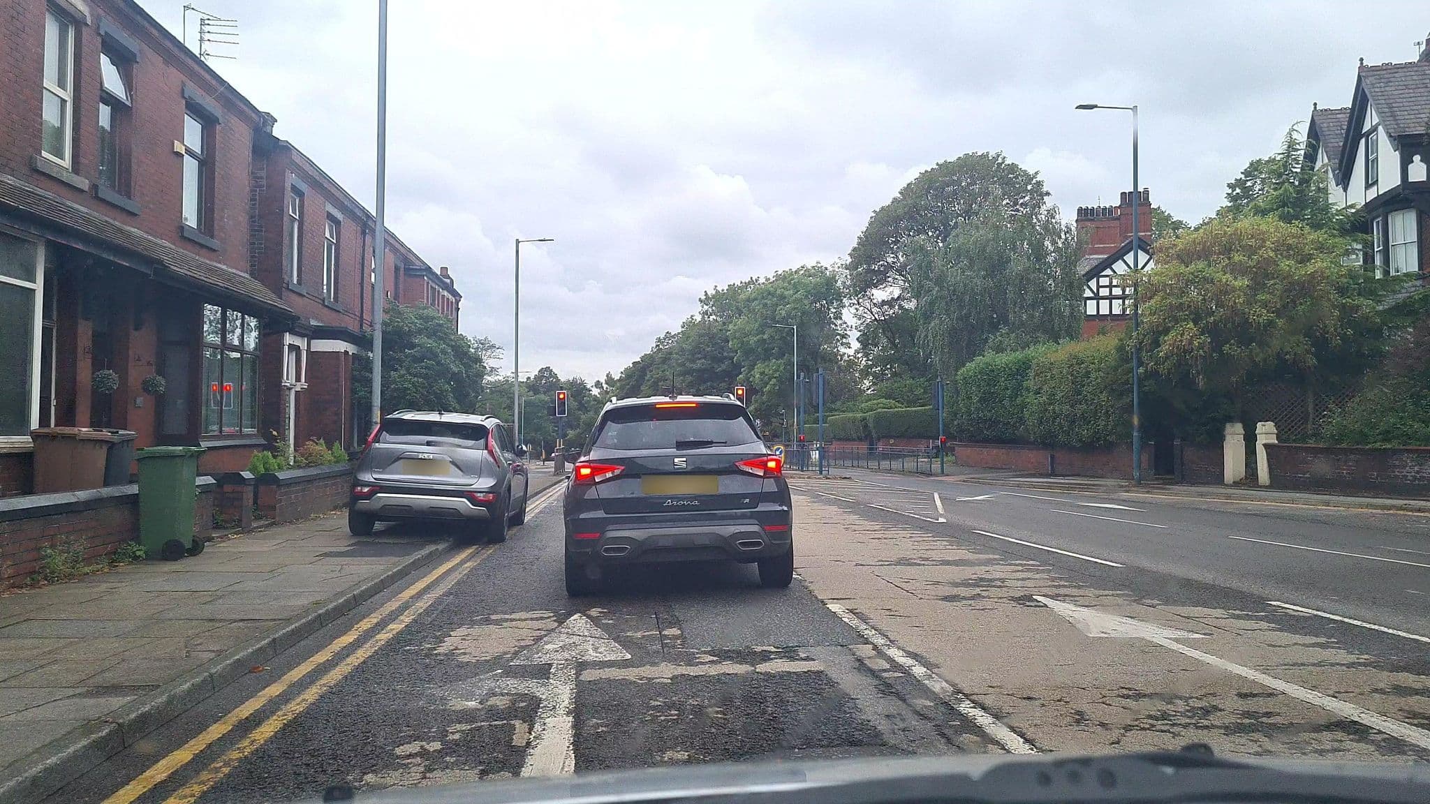 Street view near Thomson Cross Guest House, Stalybridge — © mappo2 (CC BY-SA · Mapillary)