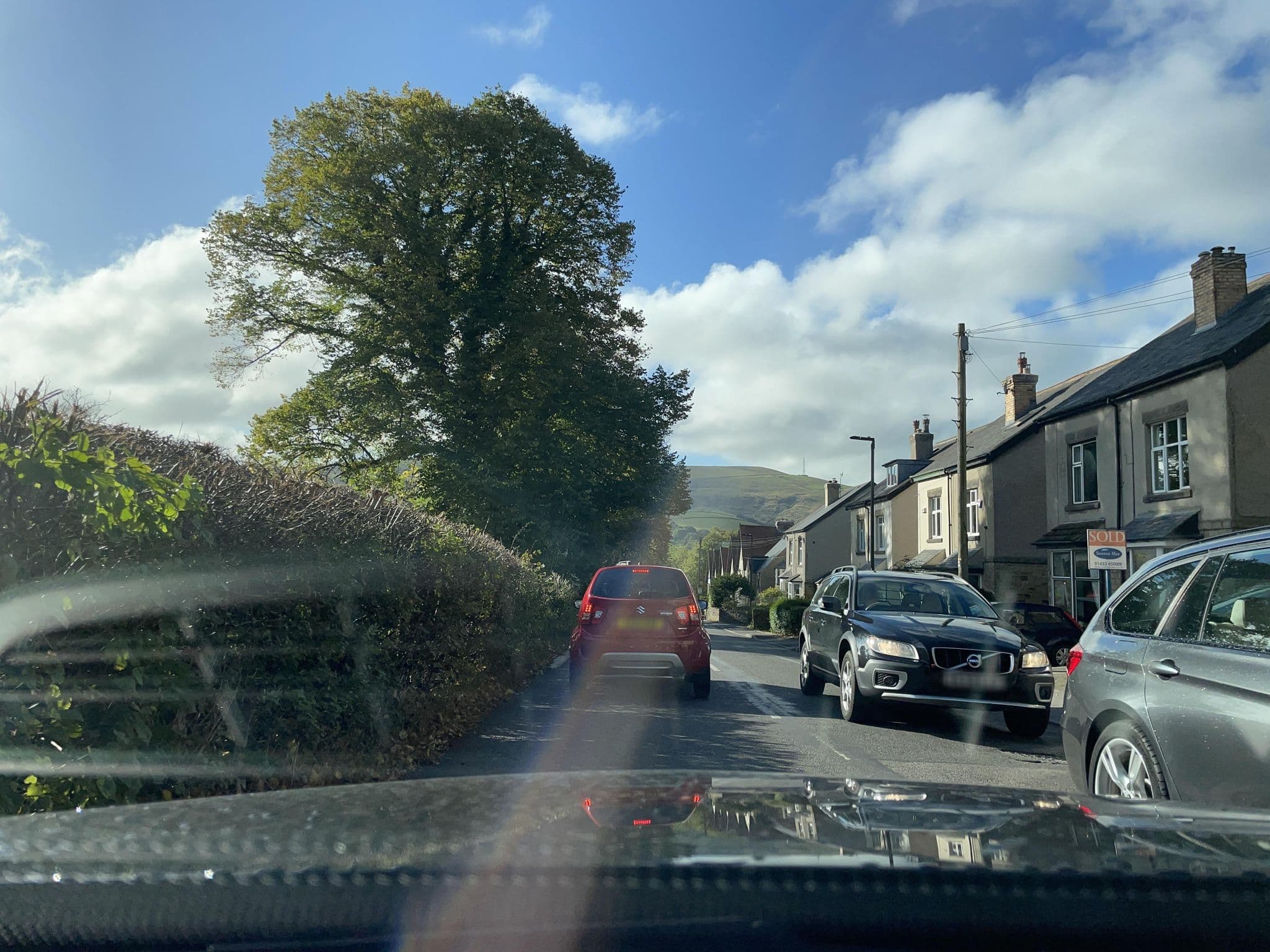 Street view near Ye Derwent Hotel, Hathersage — © wasd42 (CC BY-SA · Mapillary)