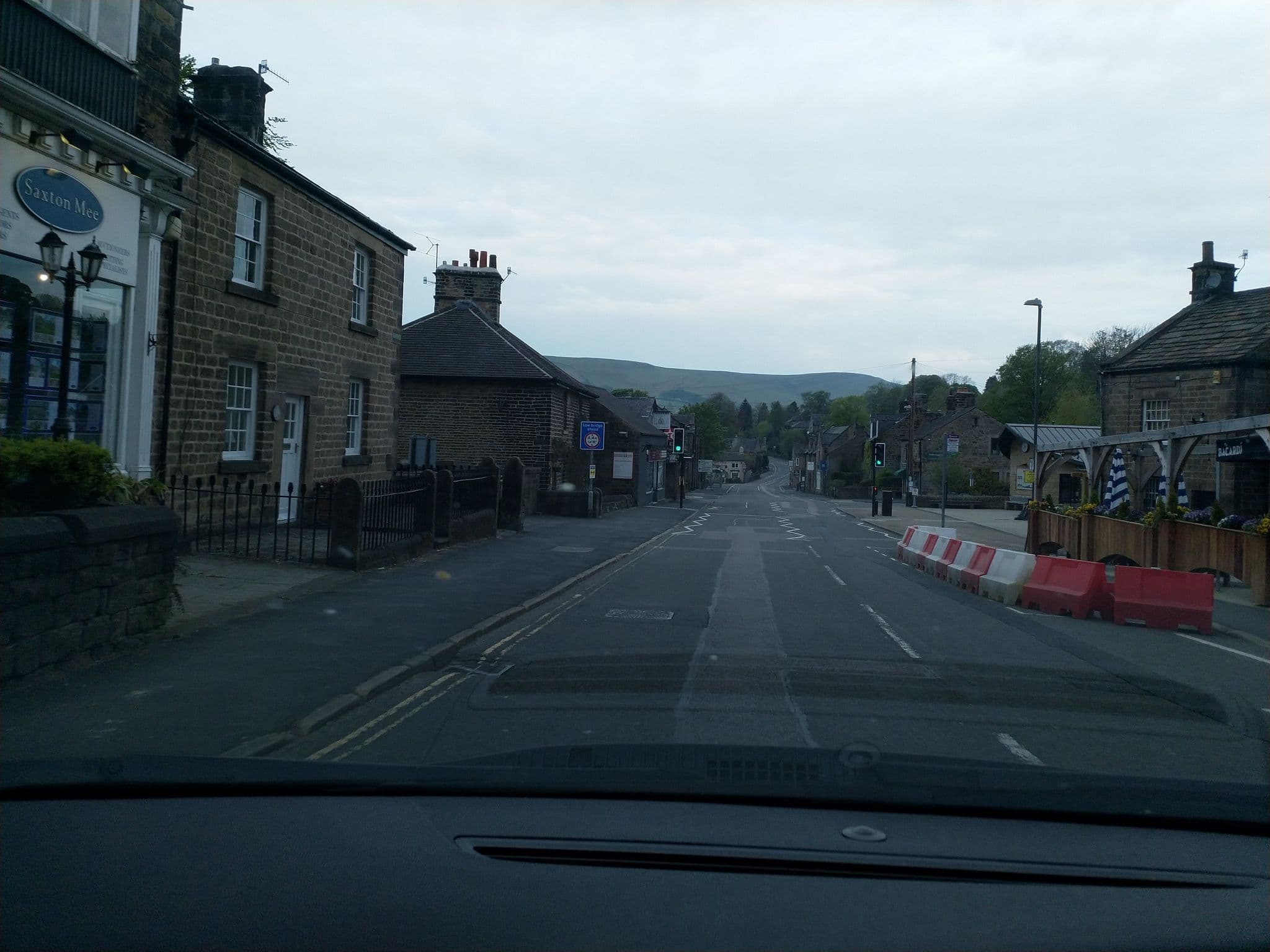 Street view near Mill Bank Court Management Company Limited, Hathersage — © laye (CC BY-SA · Mapillary)