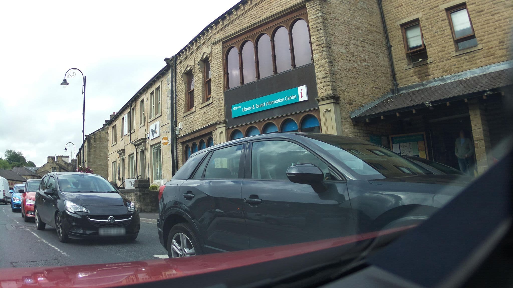 Street view near Linden Grove Guest House, Holmfirth — © southglos (CC BY-SA · Mapillary)