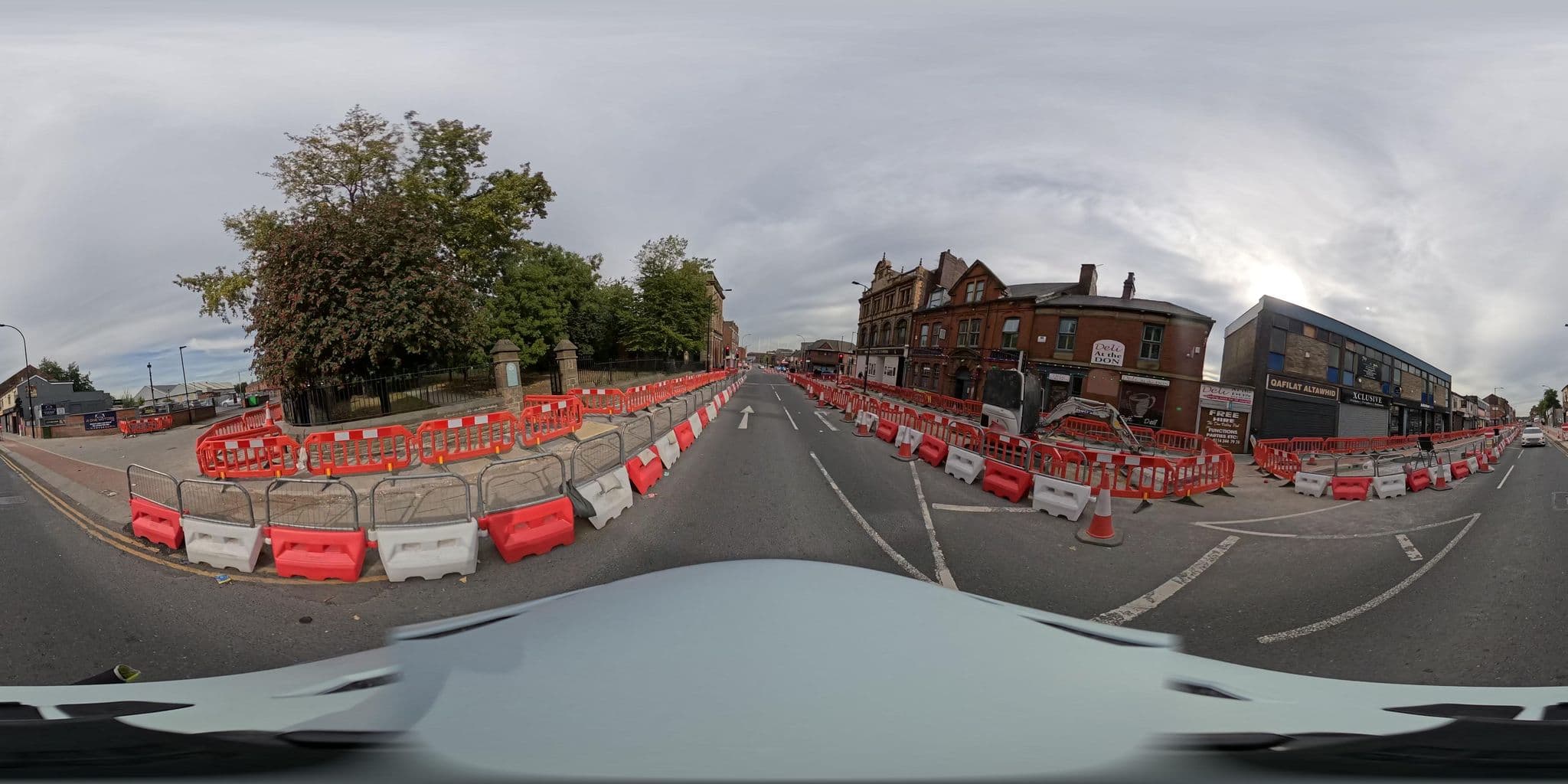 Street view near Don Valley Hotel, Burngreave — © ntzm (CC BY-SA · Mapillary)