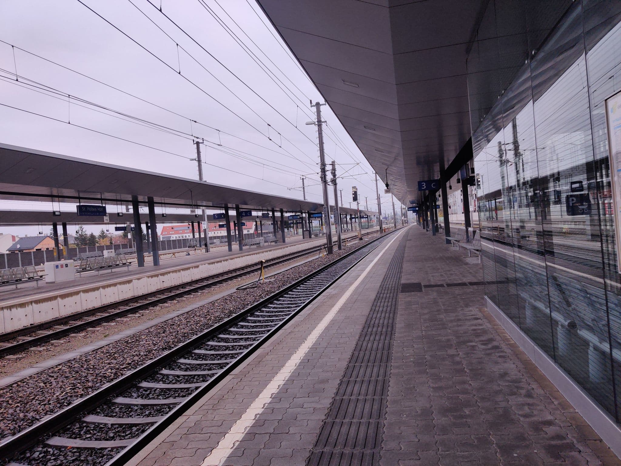 Street view near Jugendherberge St. Pölten, Sankt Pölten — © aceini (CC BY-SA · Mapillary)