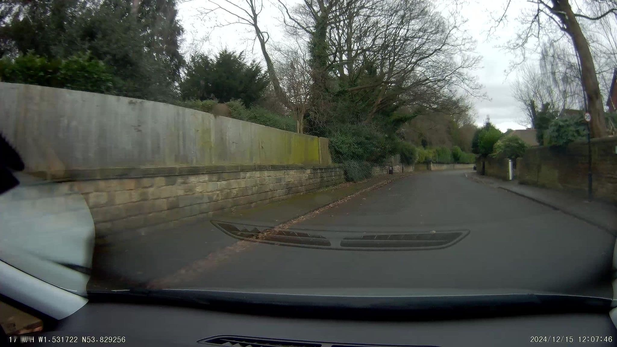 Street view near Fairysox, Chapel Allerton — © aidan573 (CC BY-SA · Mapillary)