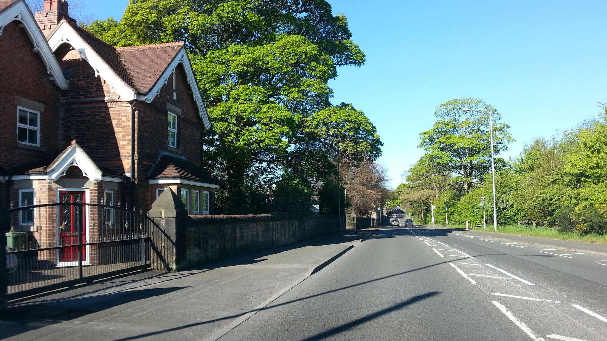 Street view near Nottinghamshire & District Miners Pension Scheme, Mansfield — © adam2 (CC BY-SA · Mapillary)