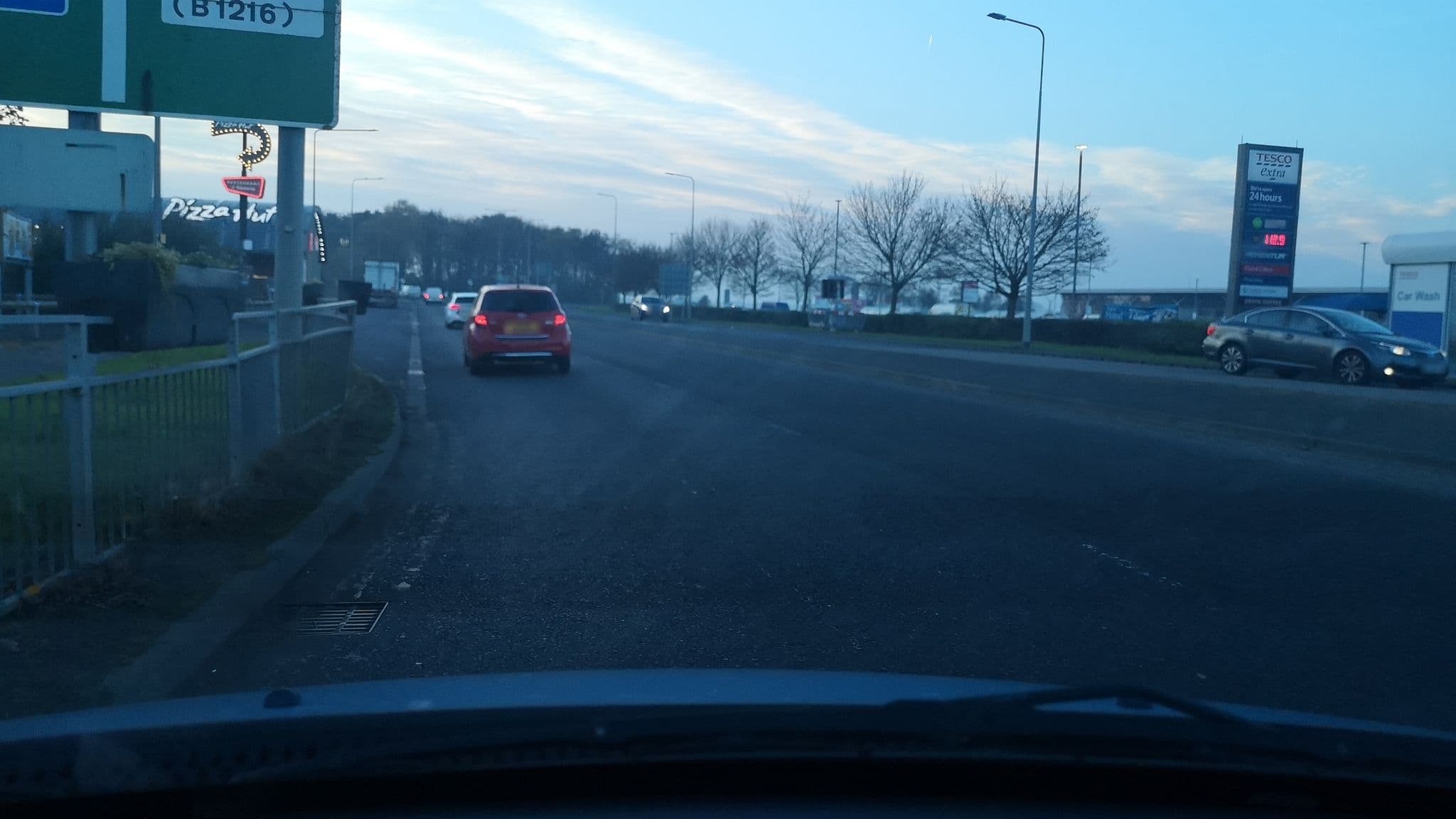 Street view near The Royal Hotel Scunthorpe, Gunness — © cuttlebug (CC BY-SA · Mapillary)