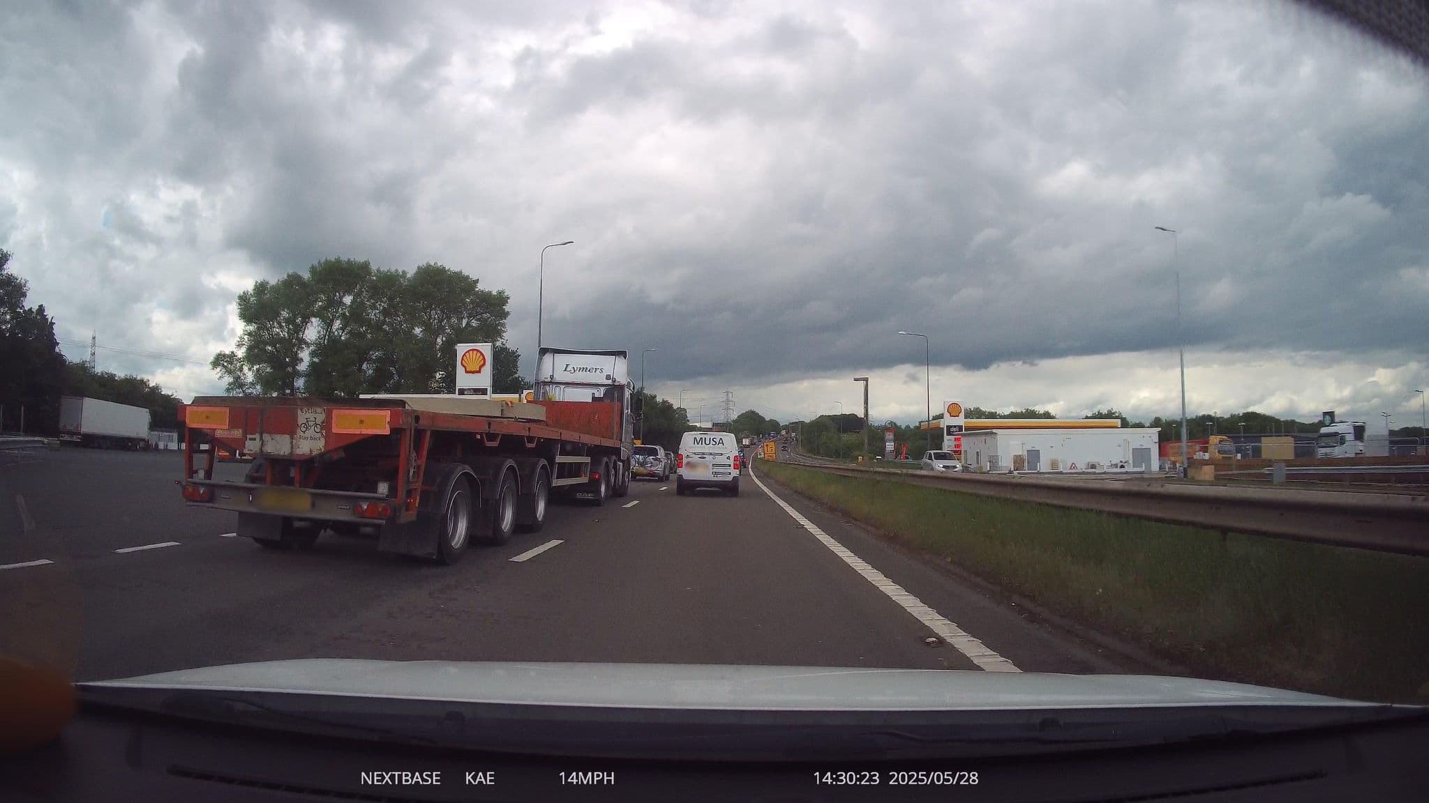 Street view near Metro Ops, Upton — © lamaar639 (CC BY-SA · Mapillary)