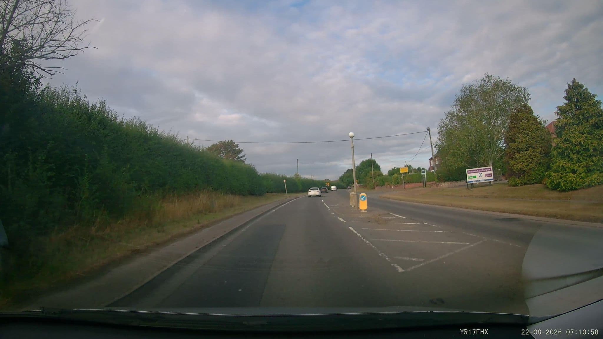 Street view near Gateway to York Hotel, Wilberfoss — © aidan573 (CC BY-SA · Mapillary)