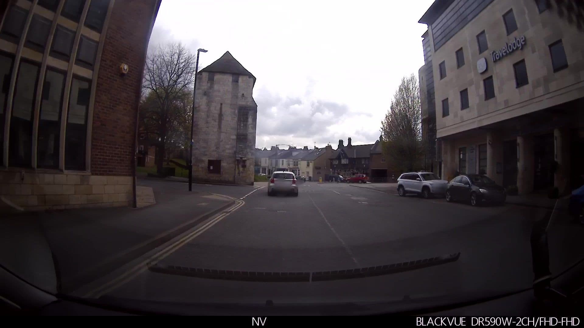 Street view near Travelodge, York — © lamaar639 (CC BY-SA · Mapillary)