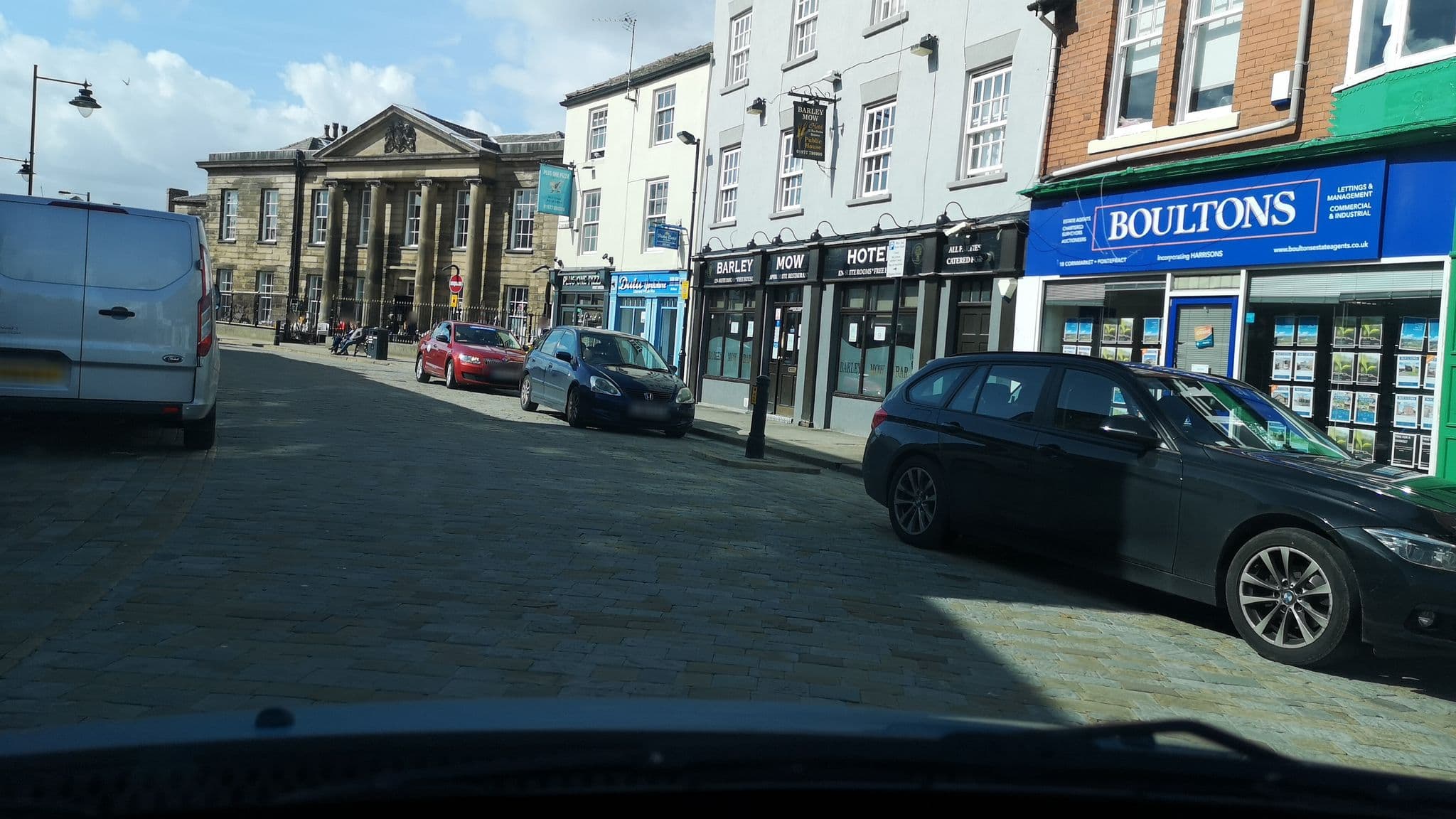 Street view near Barley Mow Hotel, Pontefract — © cuttlebug (CC BY-SA · Mapillary)