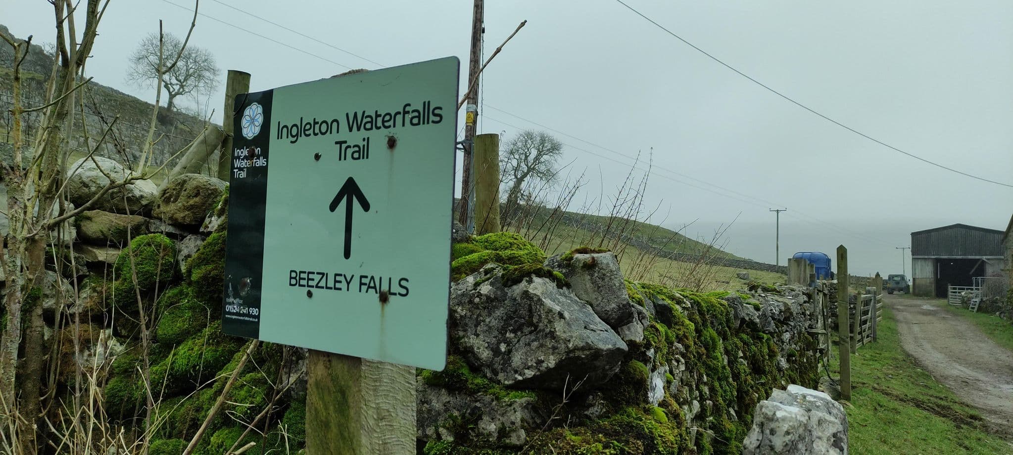 Street view near Scar End Barn, Ingleton — © jethro10 (CC BY-SA · Mapillary)