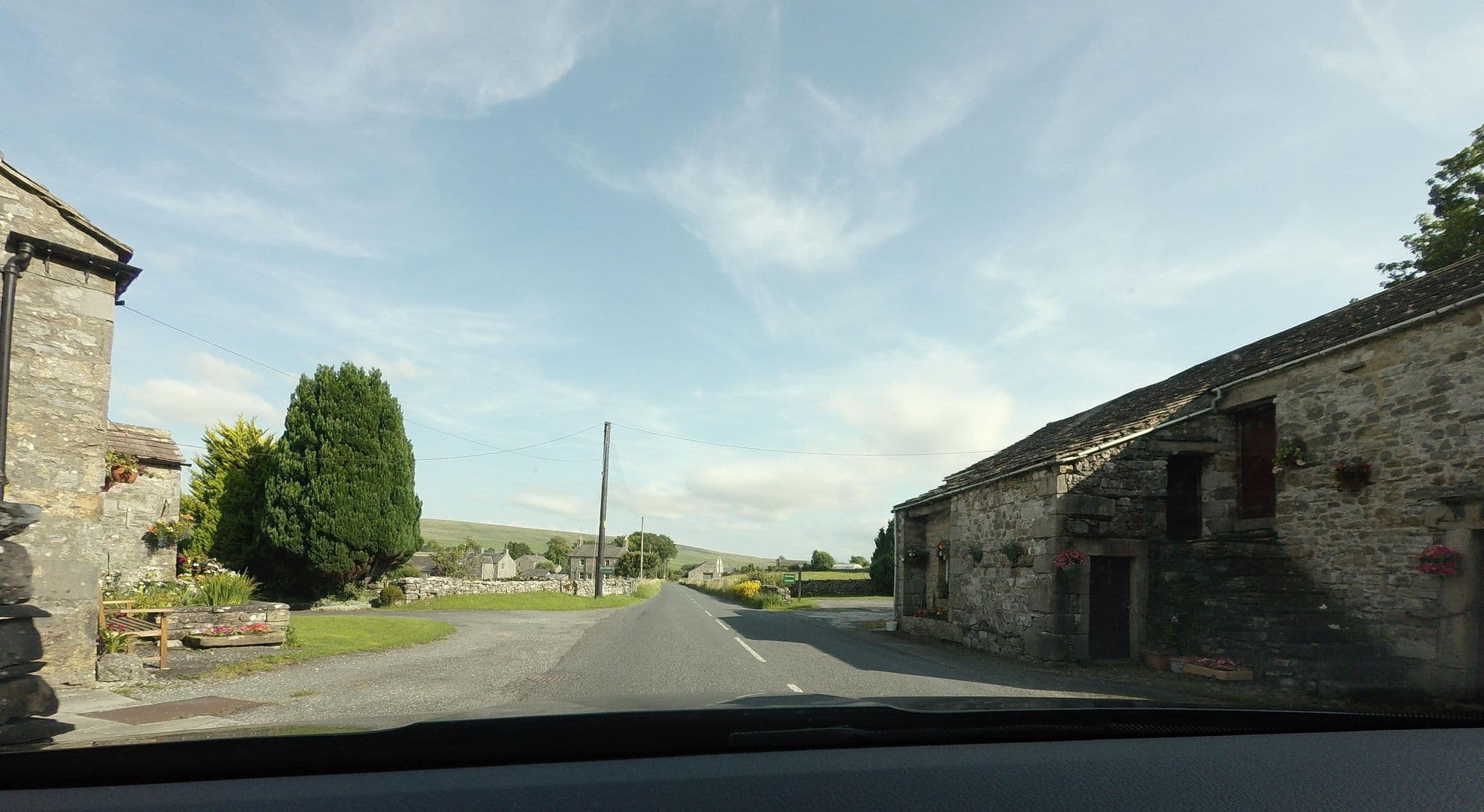 Street view near Blindbeck Holiday Cottage, Settle — © tallguy (CC BY-SA · Mapillary)