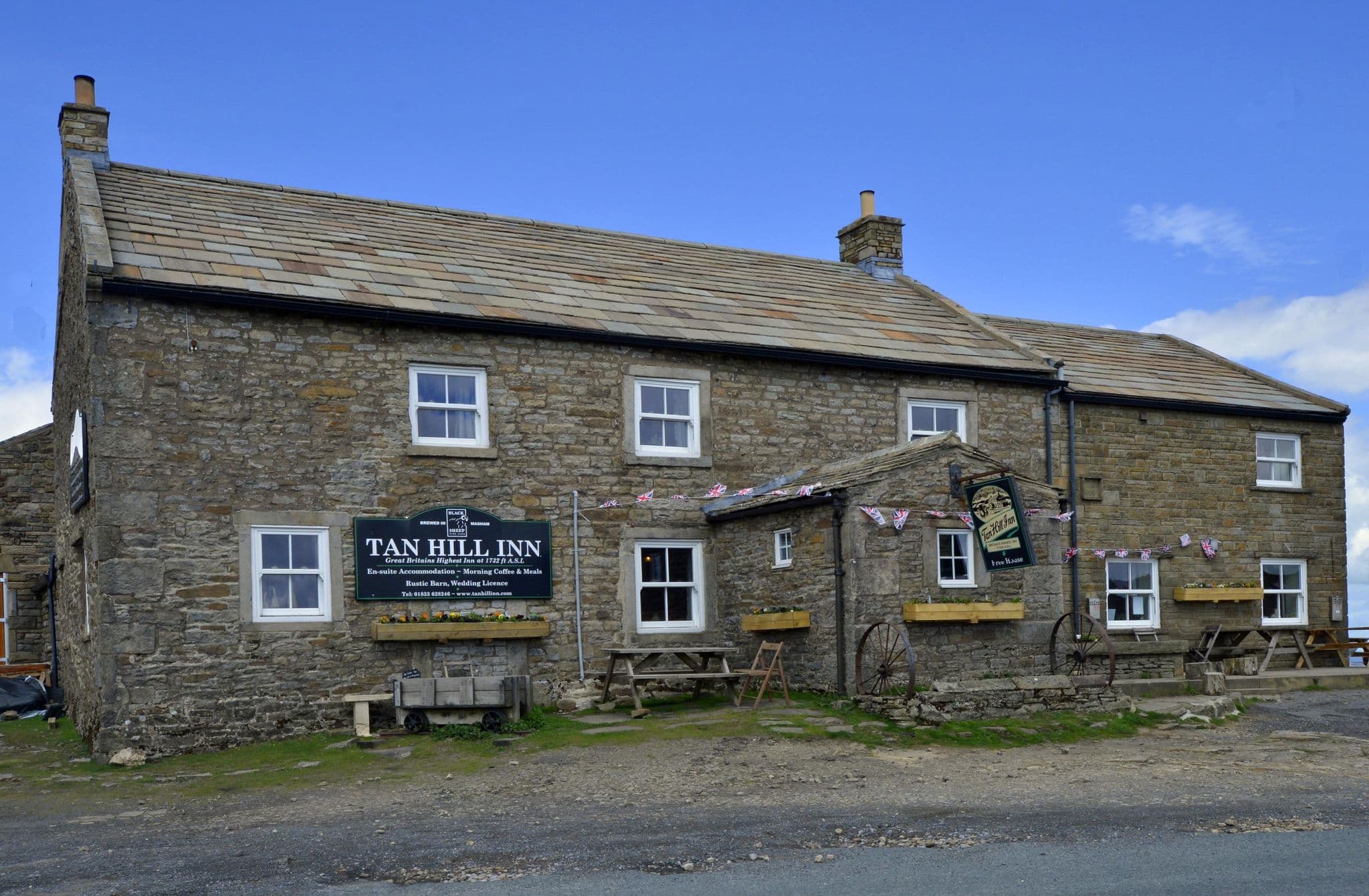 Street view near The World Famous Tan Hill Inn, Kirkby Stephen — © pvaj (CC BY-SA · Mapillary)