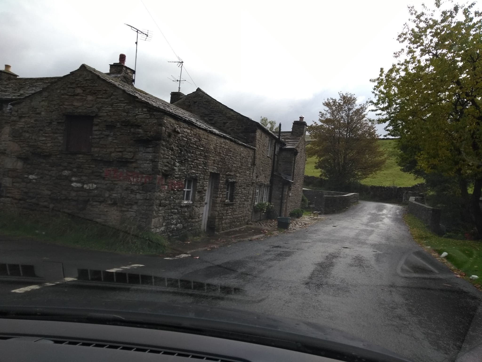 Street view near Westholme Holiday Cottage, Kirkby Stephen — © rob (CC BY-SA · Mapillary)