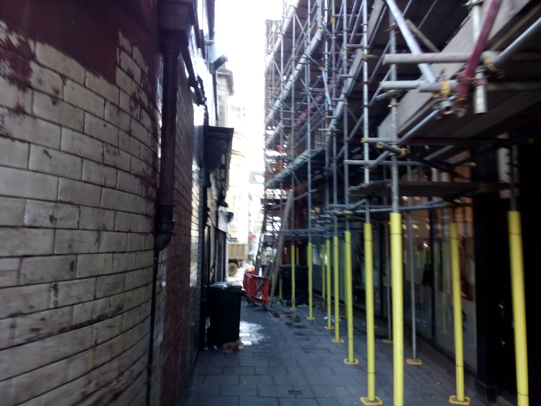 Street view near Premier Apartments, Newcastle upon Tyne — © livingwithdragons (CC BY-SA · Mapillary)