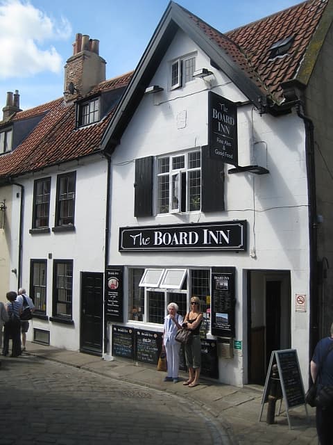 The Board Inn (via Wikimedia Commons, CC BY-SA 2.0)