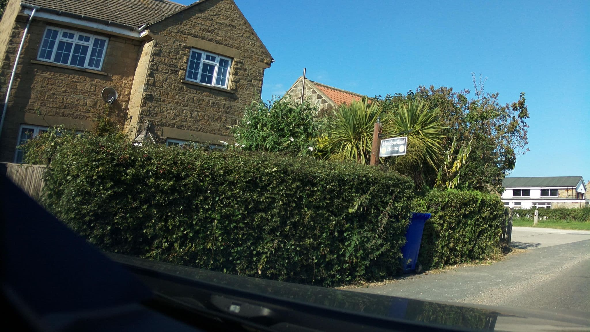 Street view near Laurel Cottage, Whitby — © southglos (CC BY-SA · Mapillary)