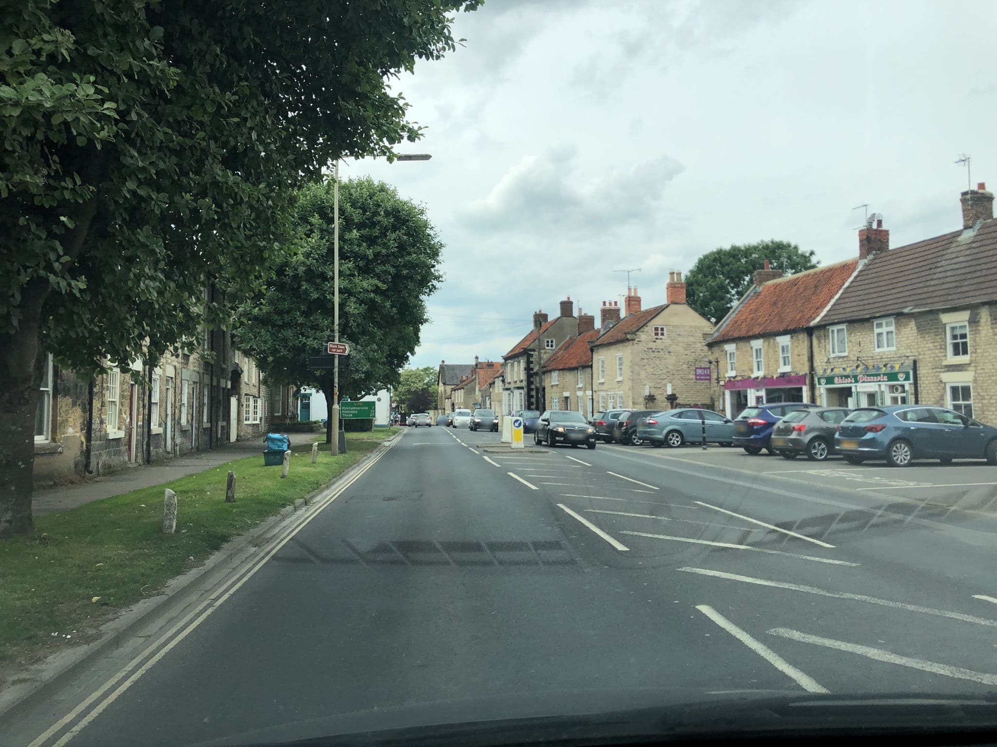 Street view near Dove Holiday Cottage, Pickering — © locator (CC BY-SA · Mapillary)