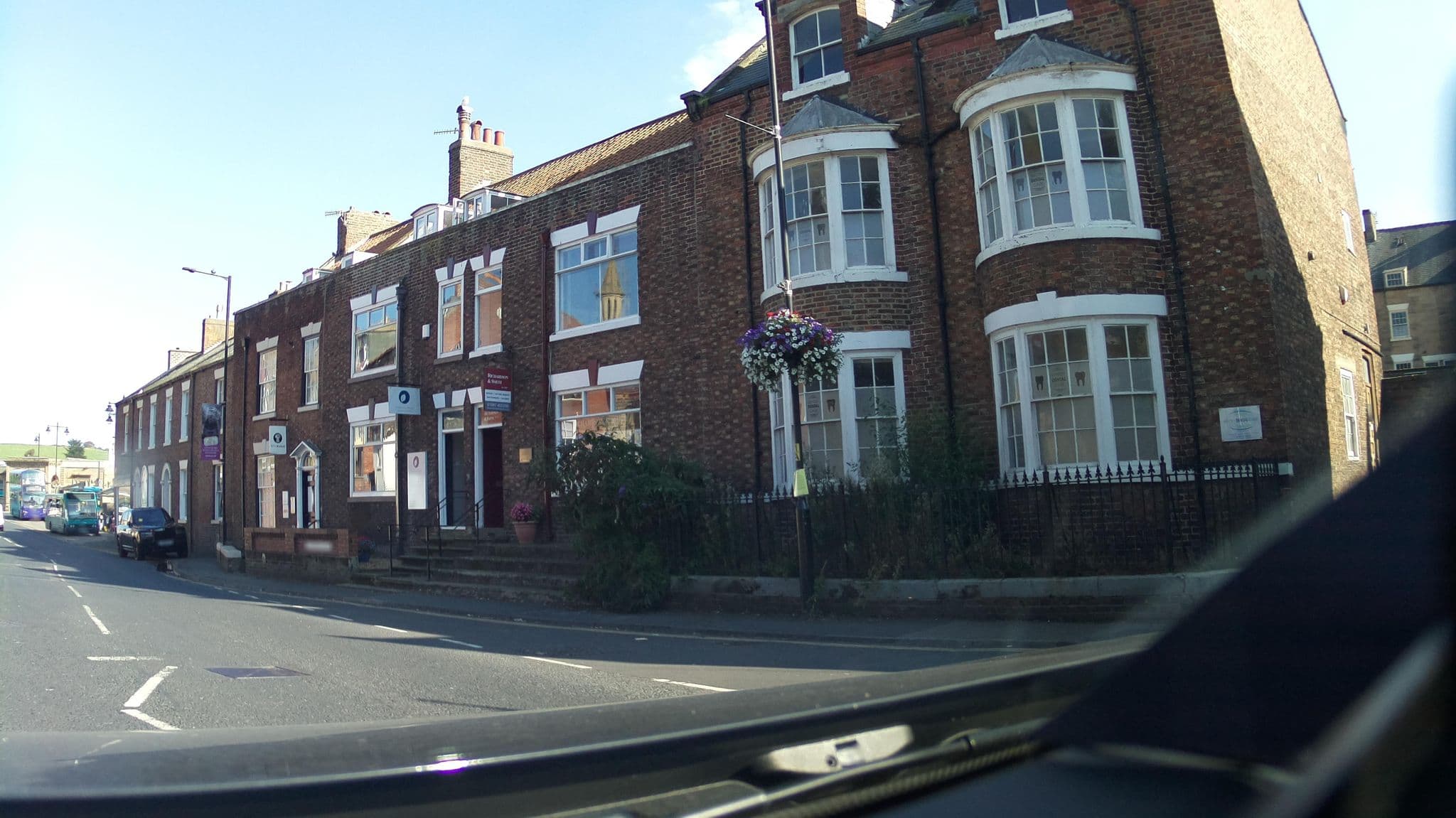 Street view near Scoresby's Apartments, Whitby — © southglos (CC BY-SA · Mapillary)