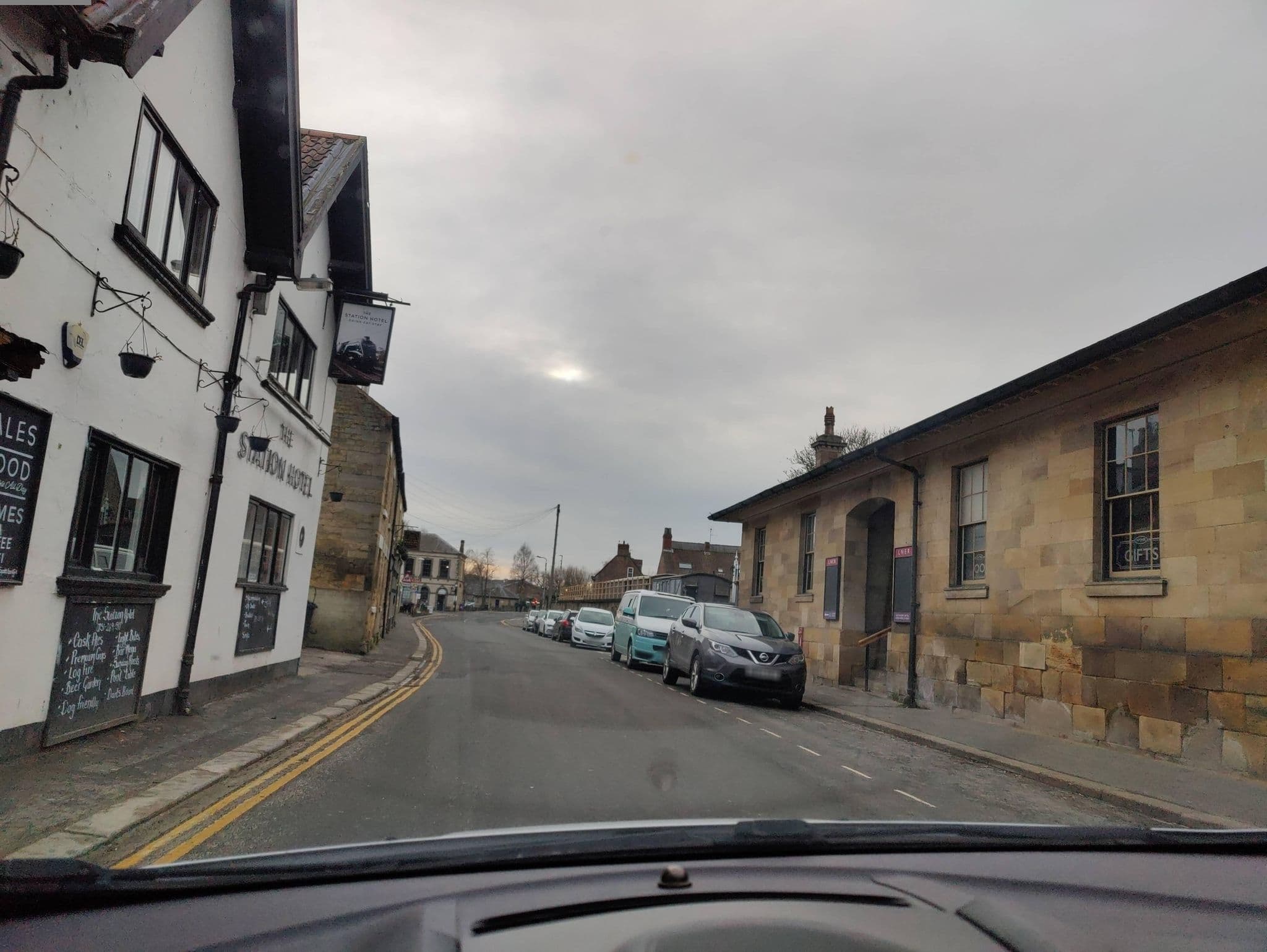 Street view near The Station Hotel Pickering, Pickering — © aidan573 (CC BY-SA · Mapillary)