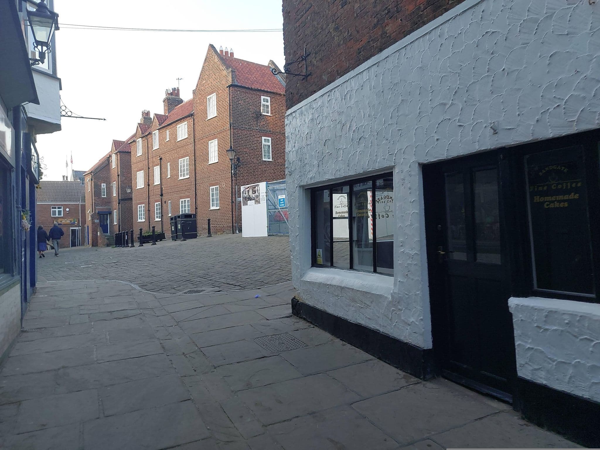 Street view near Furbellow & Co, Whitby — © usingsogiving (CC BY-SA · Mapillary)