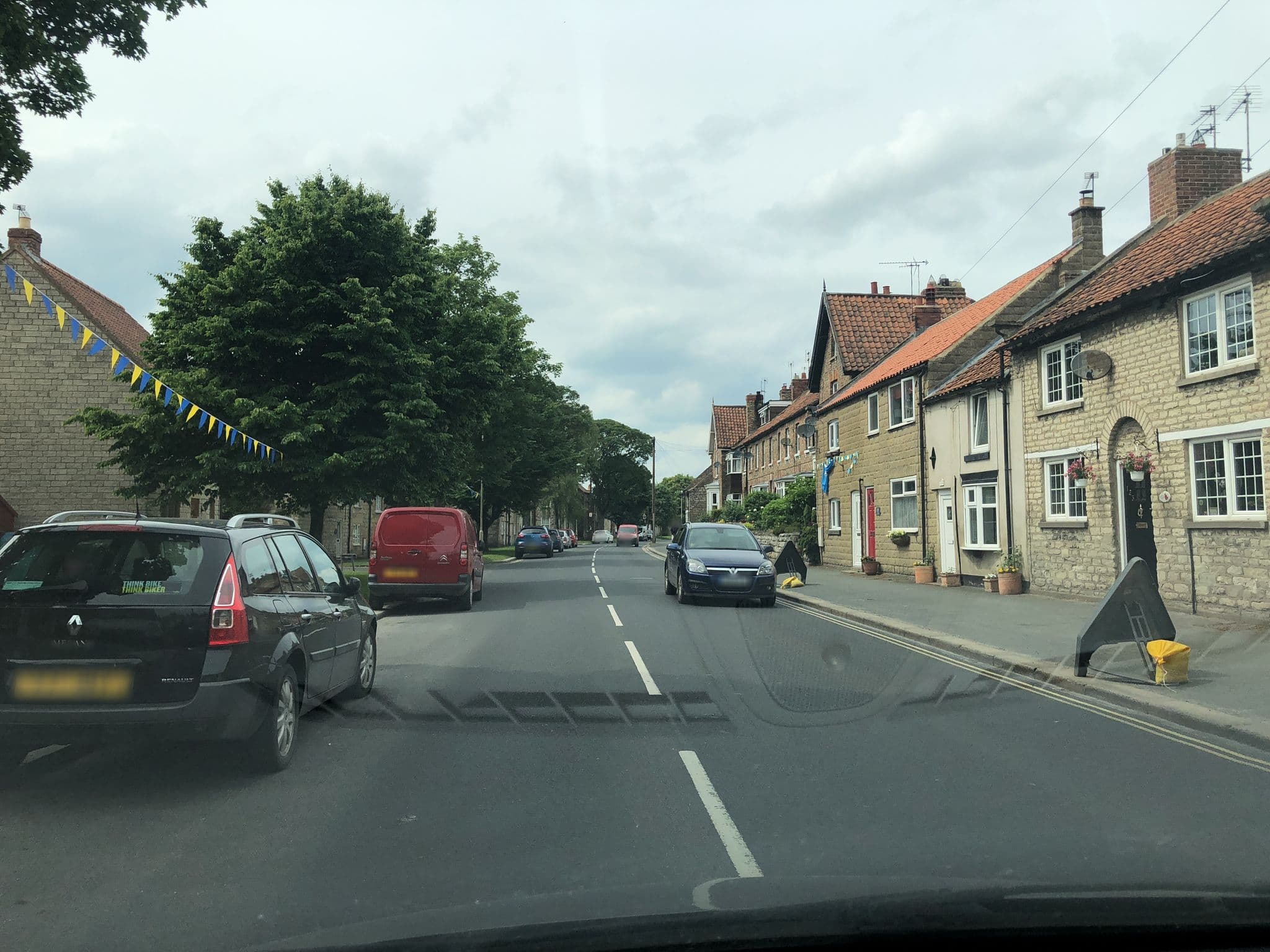 Street view near Pear Tree House Bed and Breakfast, Pickering — © locator (CC BY-SA · Mapillary)