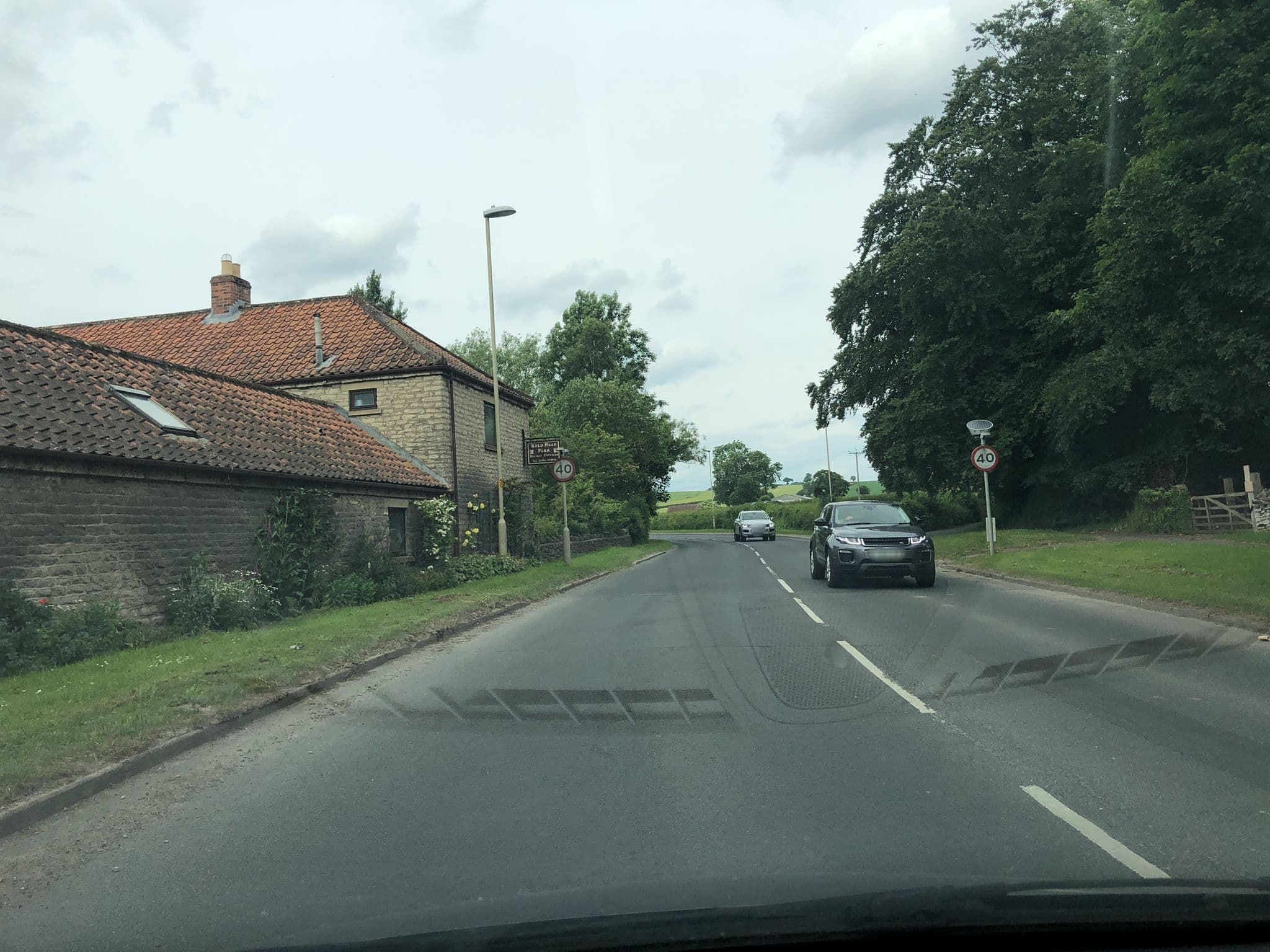 Street view near Keld Head Farm and Cottages, Pickering — © locator (CC BY-SA · Mapillary)