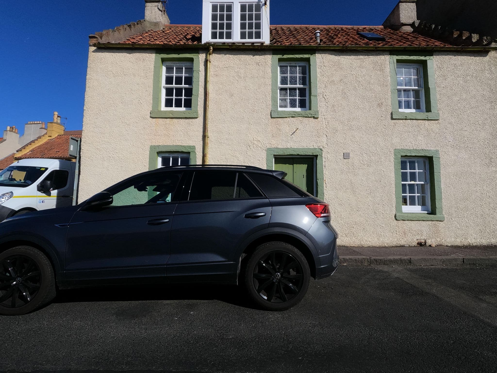 Street view near Coorie-Inn, Saint Monans — © hobgoblin (CC BY-SA · Mapillary)