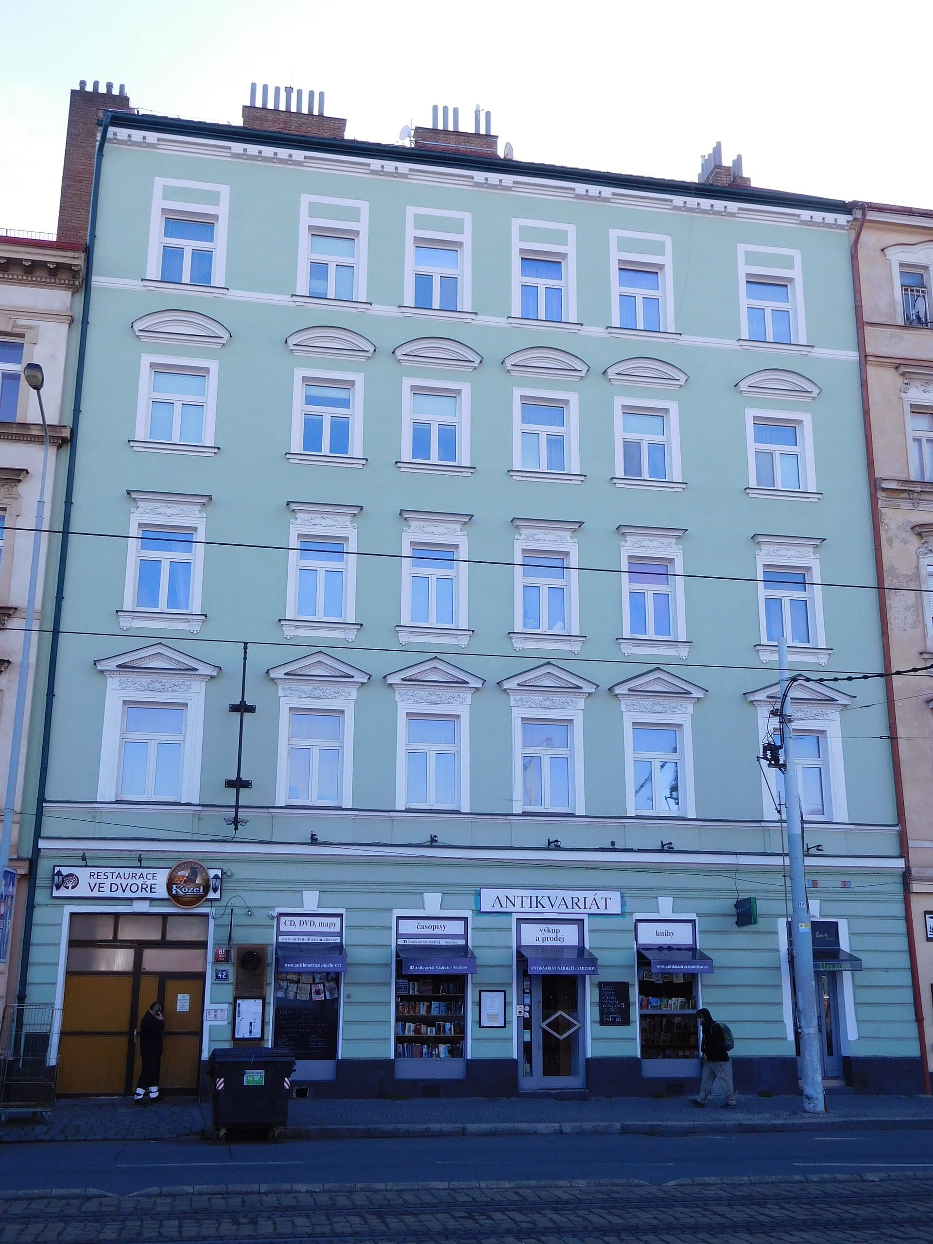 Akát Pension (via Wikimedia Commons, CC BY-SA 4.0)