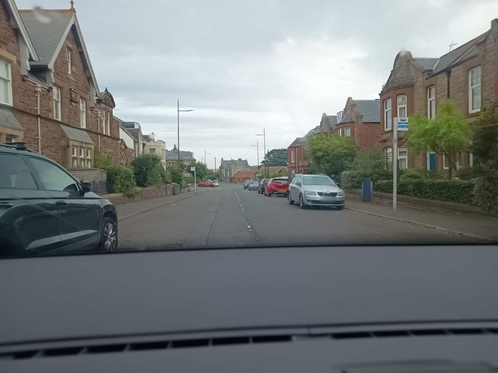 Street view near Emmaus Guest House, Dunbar — © zuse (CC BY-SA · Mapillary)