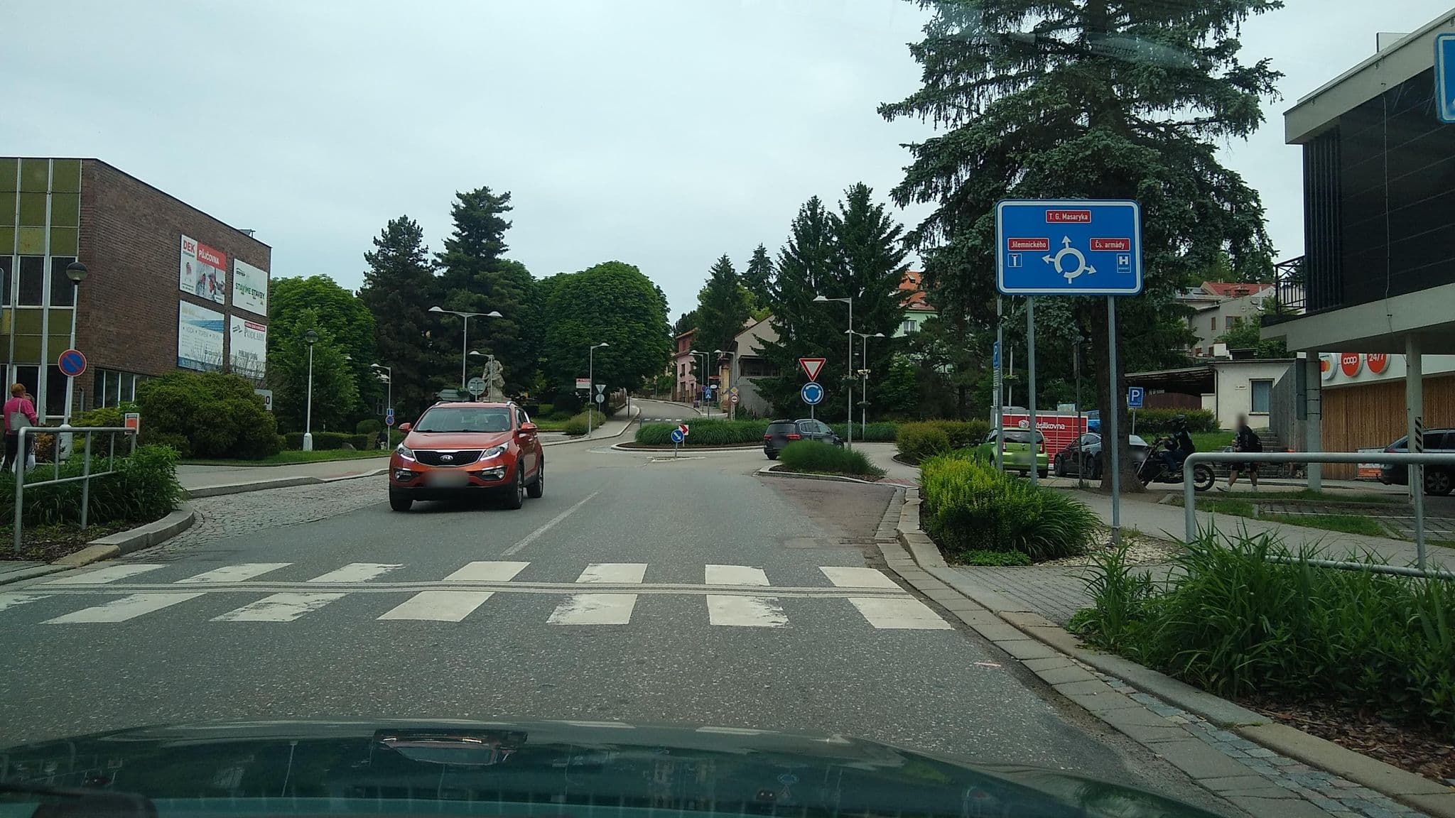 Street view near Uno, Ústí nad Orlicí — © wegavision (CC BY-SA · Mapillary)