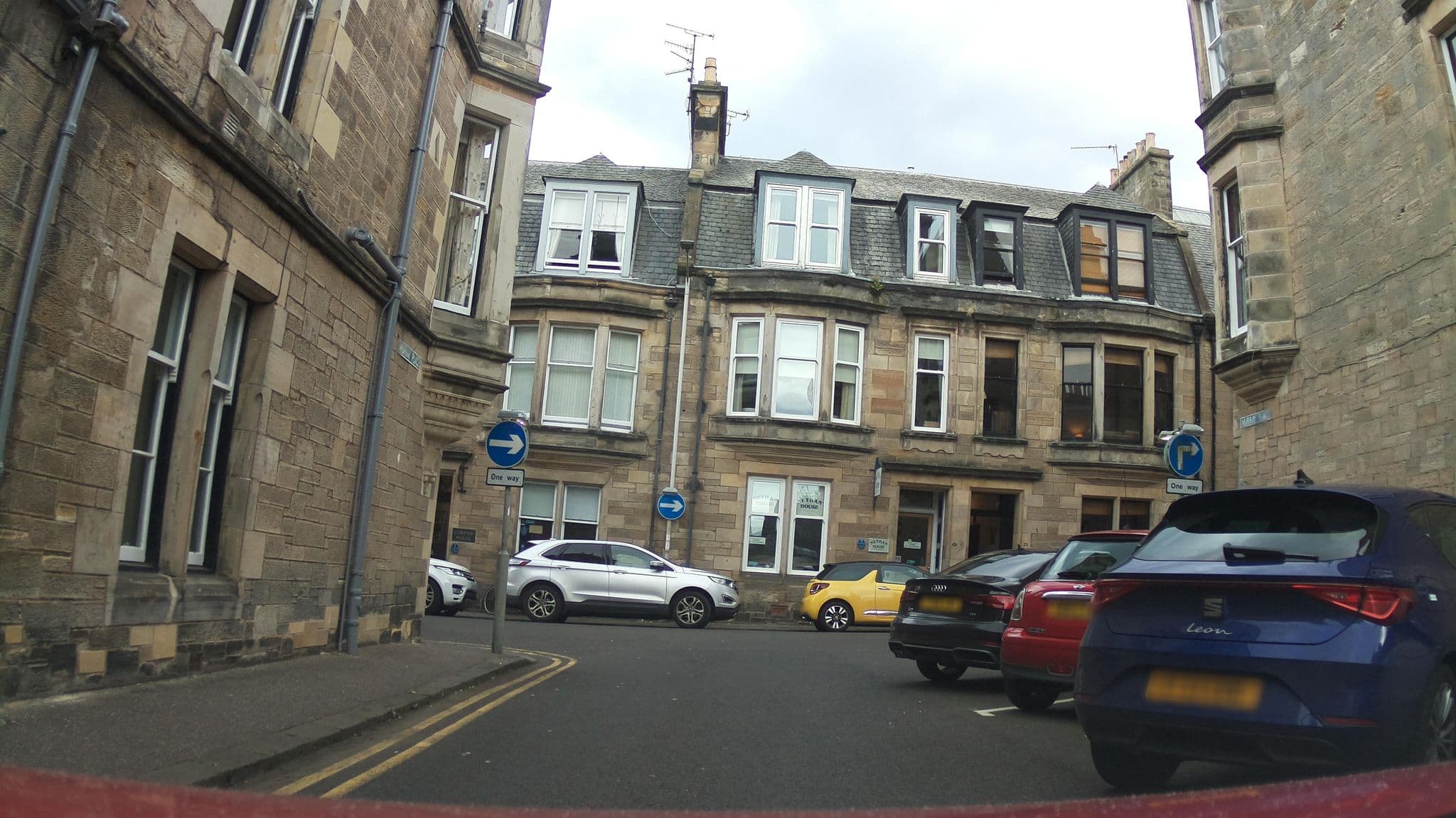 Street view near Lorimer House, Saint Andrews — © southglos (CC BY-SA · Mapillary)