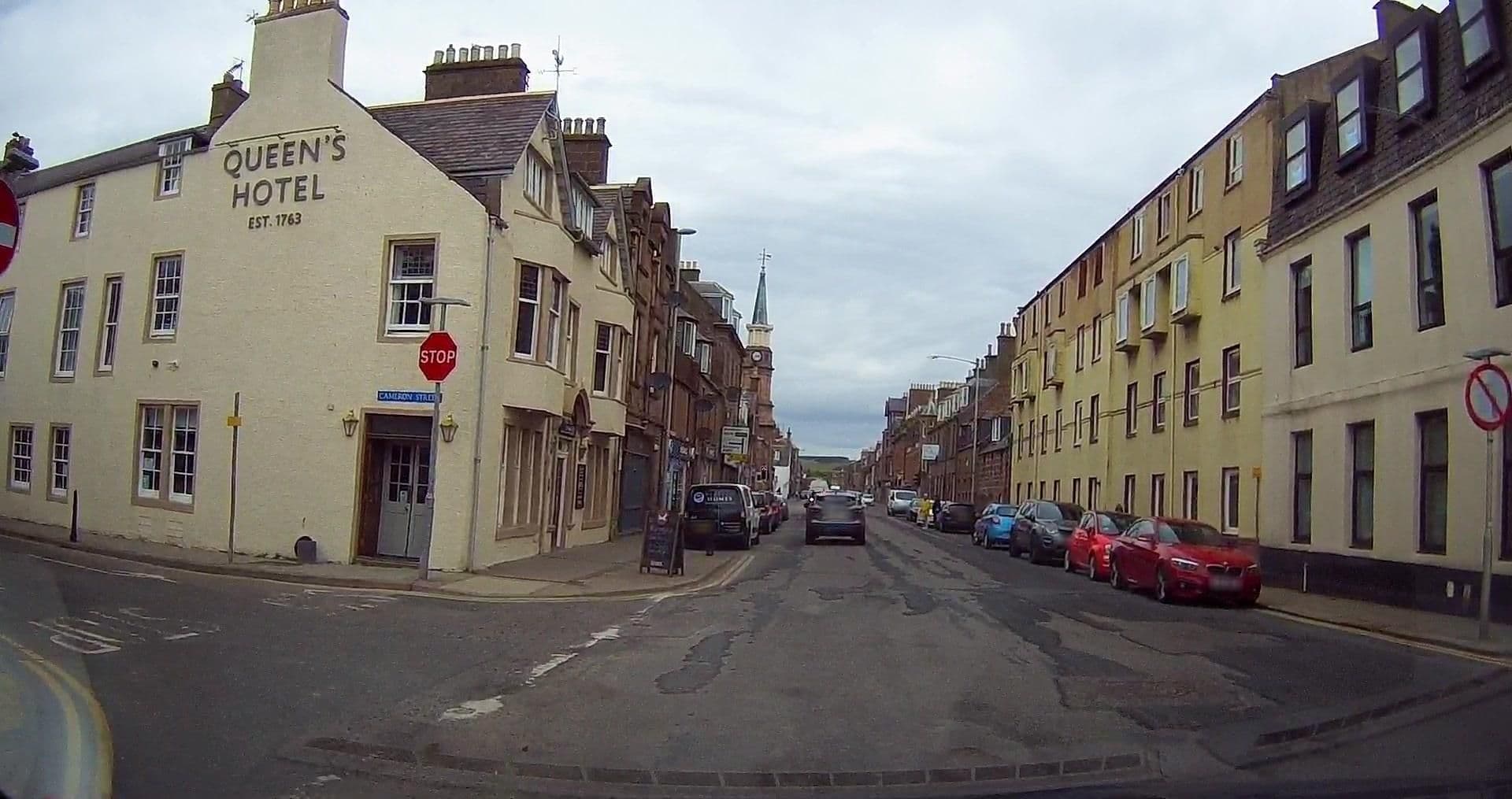 Street view near Queens Hotel, Stonehaven — © tallguy (CC BY-SA · Mapillary)