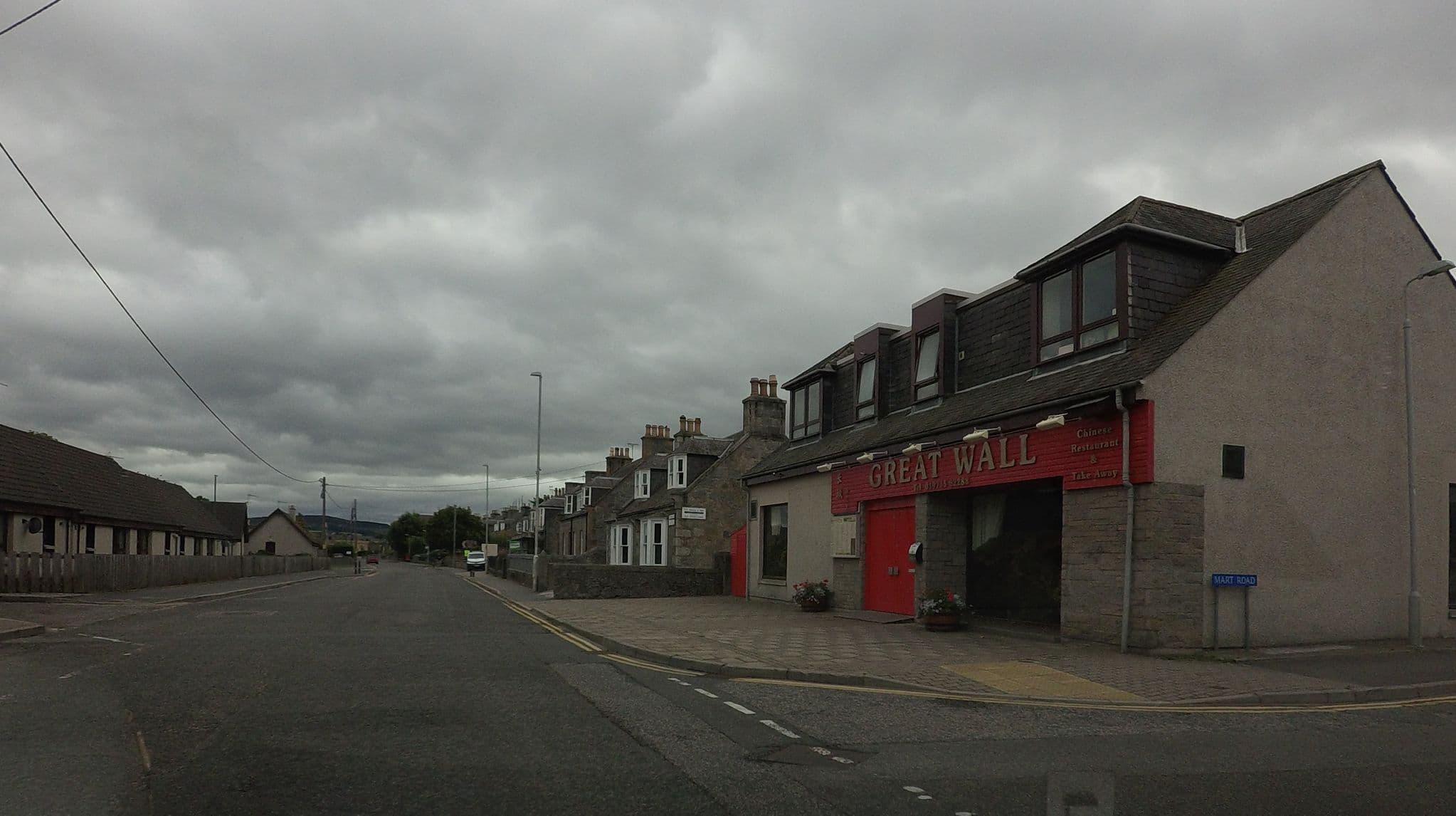 Street view near The Vale Hotel, Insch — © hobgoblin (CC BY-SA · Mapillary)