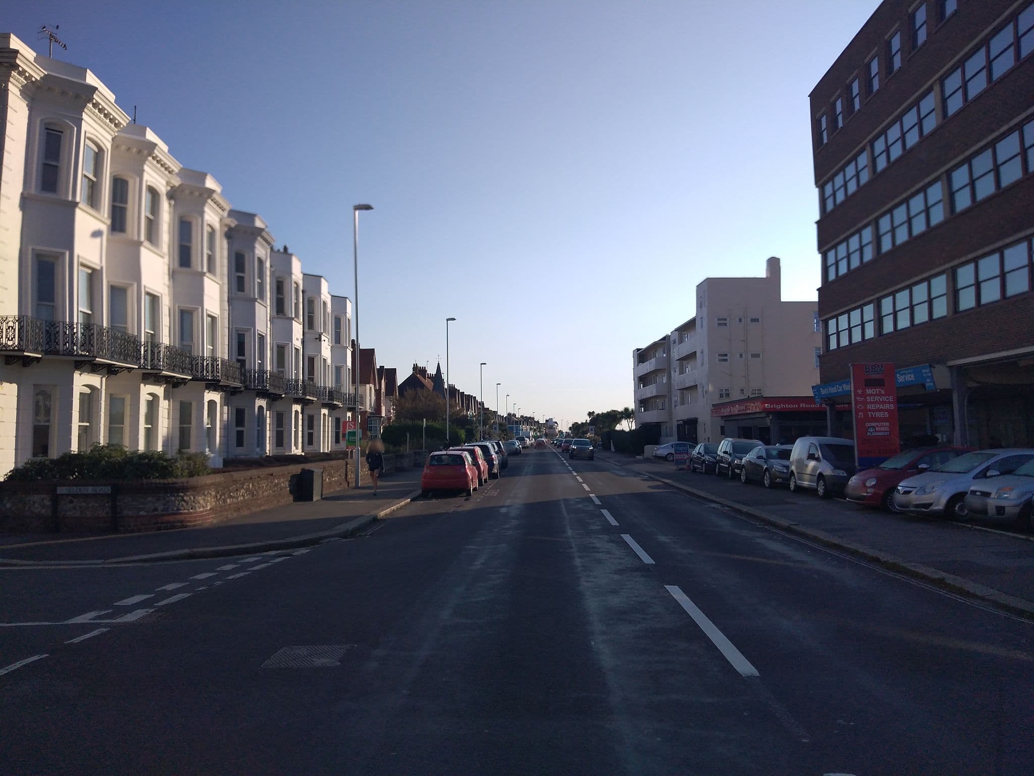 Street view near The Moorings Hotel Worthing, Worthing — © andreste96 (CC BY-SA · Mapillary)