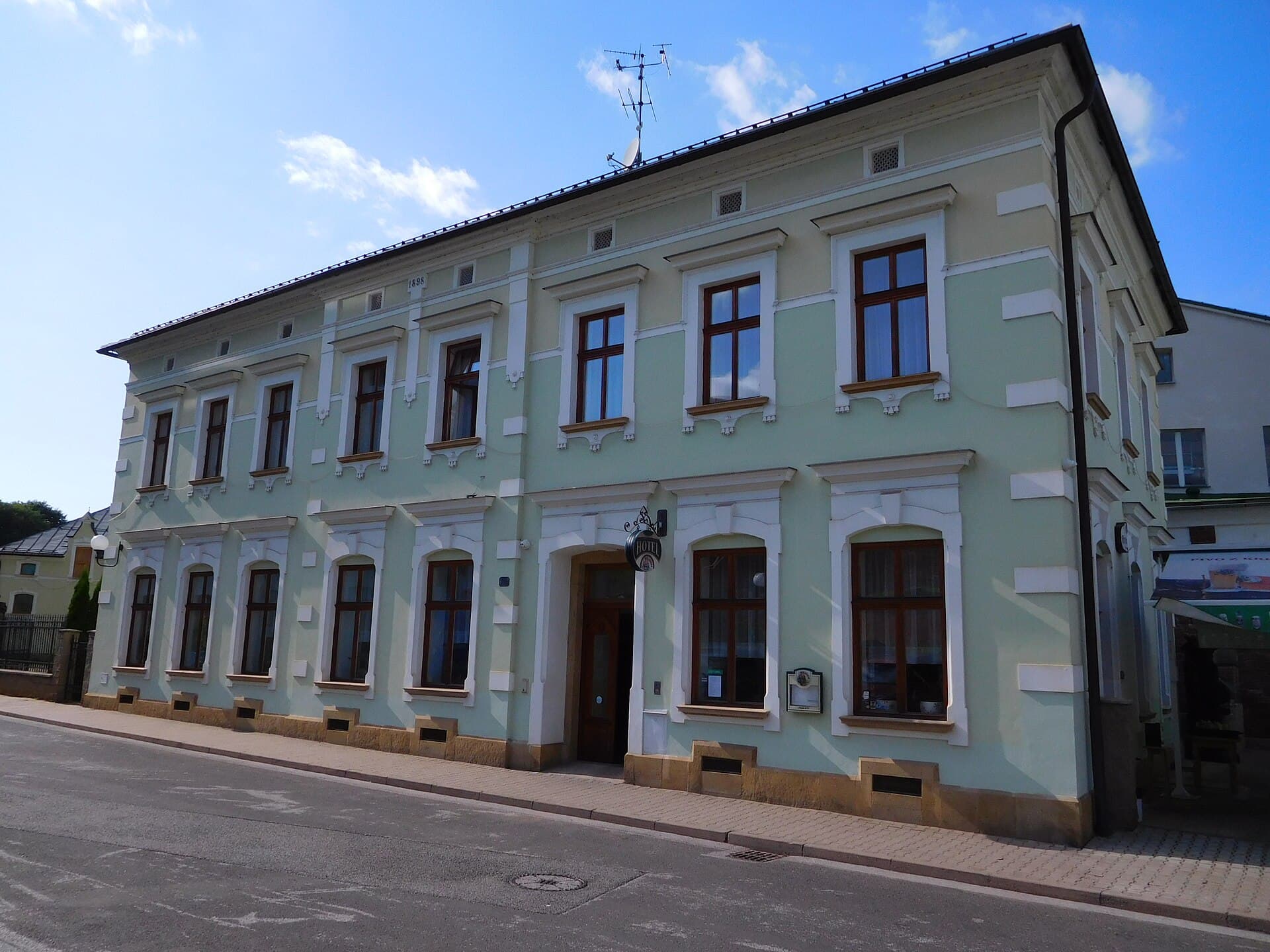 Krakonoš (via Wikimedia Commons, CC BY-SA 3.0)