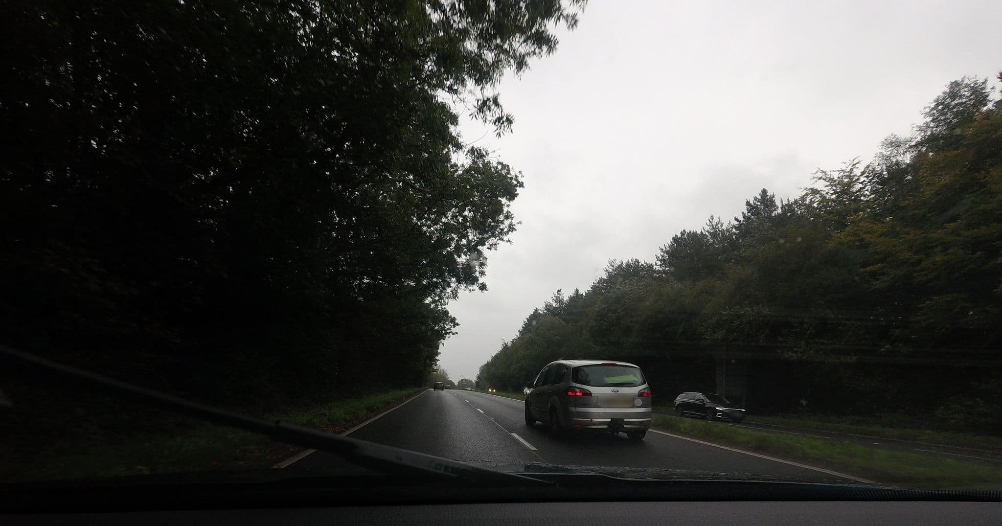 Street view near Hotel Okura Amsterdam, Bewbush — © tallguy (CC BY-SA · Mapillary)