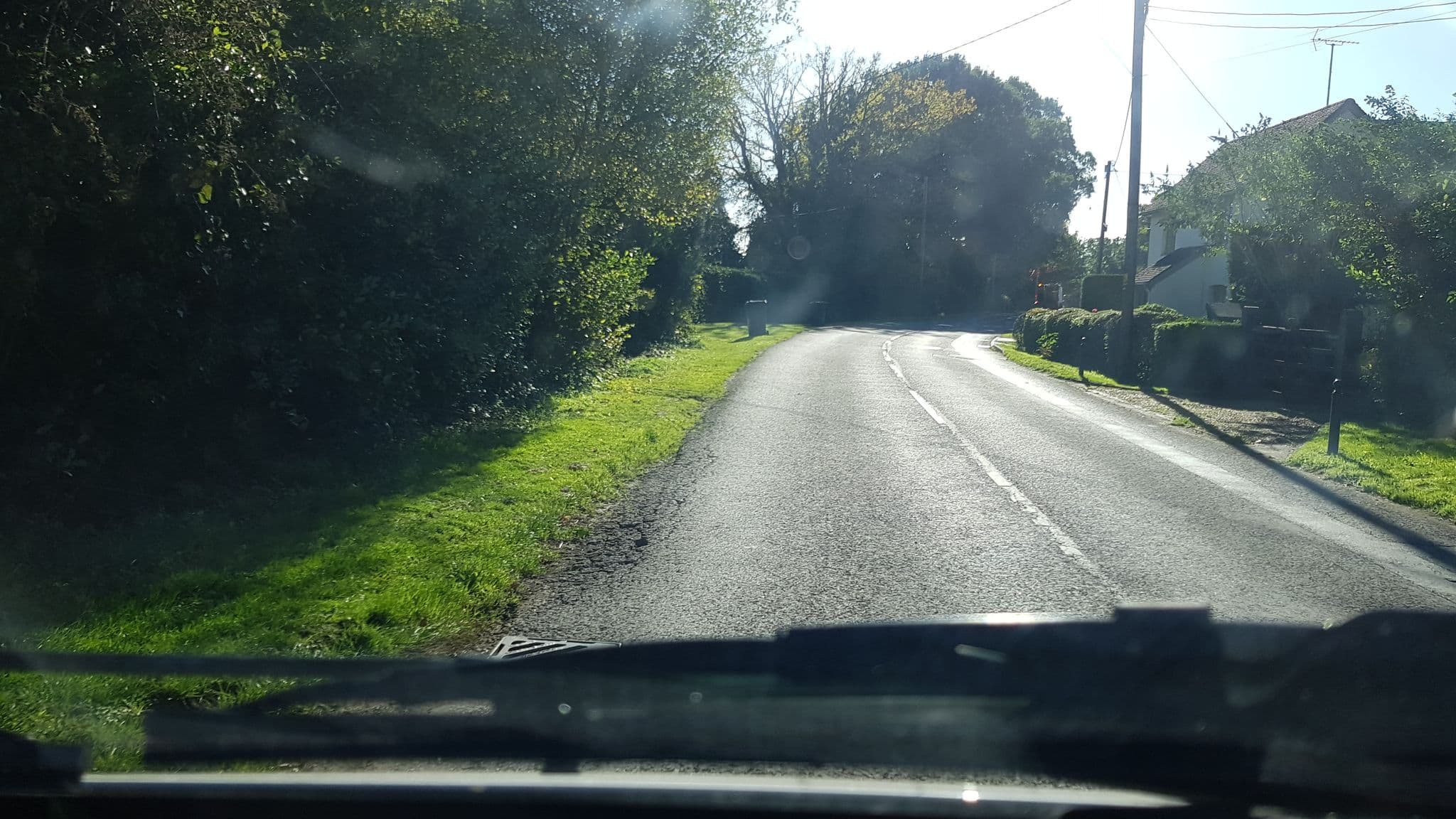 Street view near Rumbeams Cottage, Ewhurst — © richardc (CC BY-SA · Mapillary)